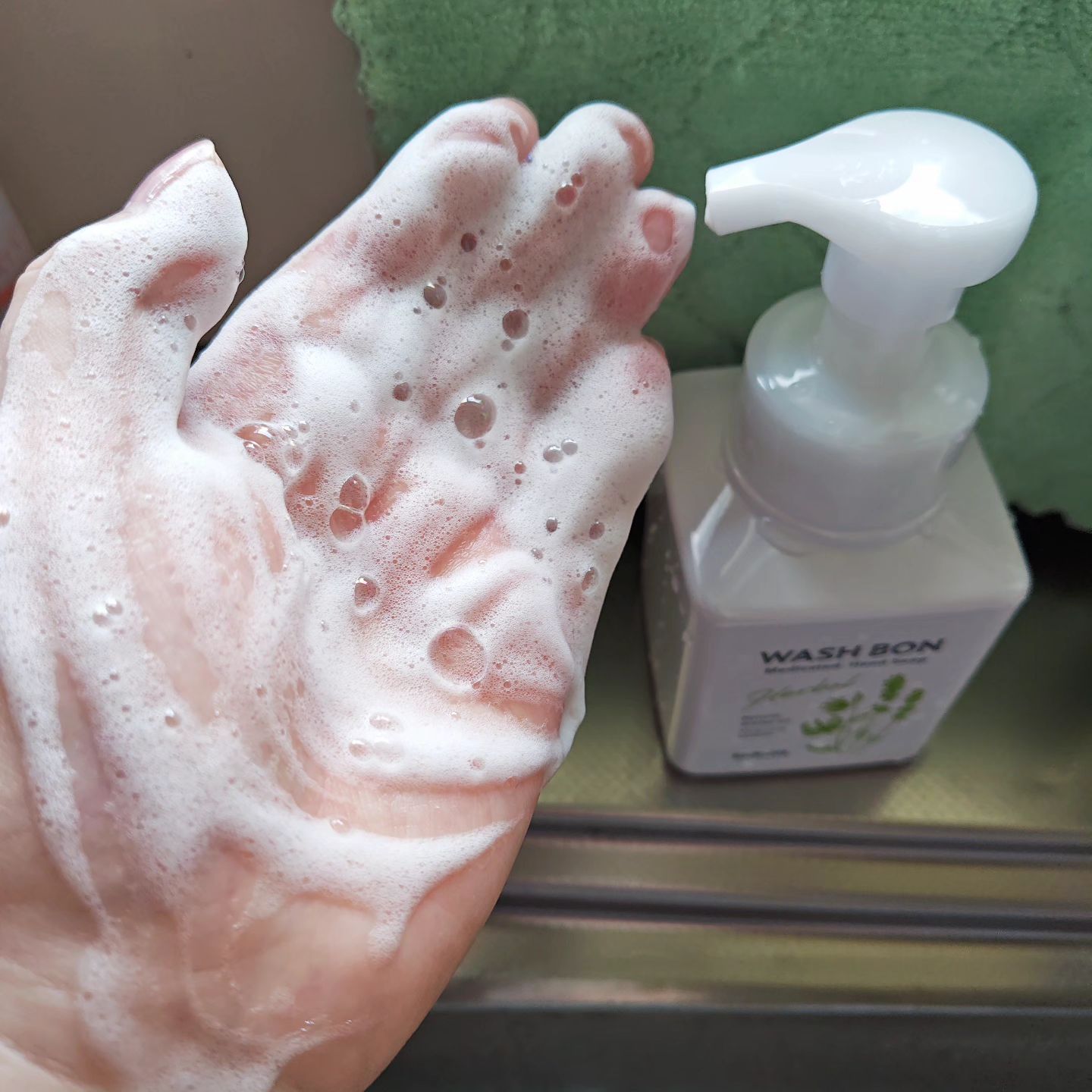 ウォシュボン ハーバル薬用ハンドソープ/サラヤ/ハンドソープを使ったクチコミ（3枚目）