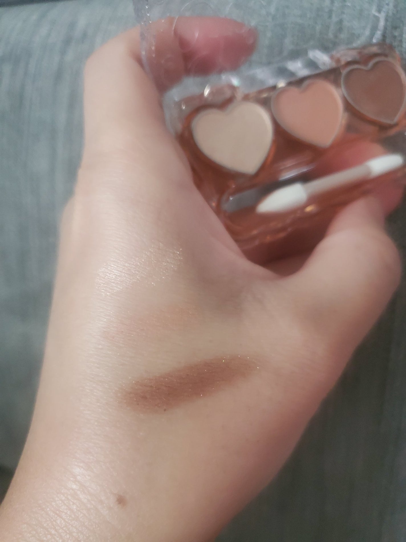 フォーチュン ドーリーフィール アイカラー/フォーチュン/アイシャドウパレットを使ったクチコミ(2枚目)