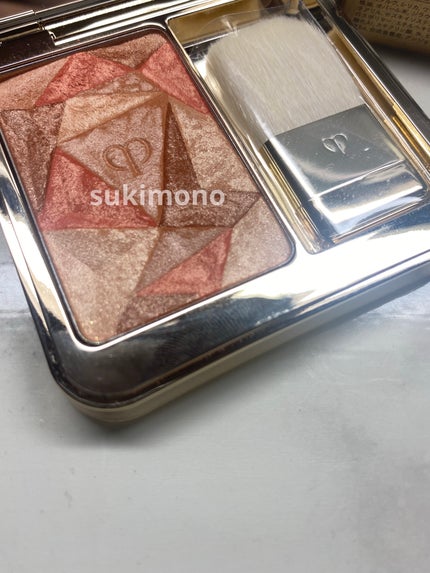 ル・レオスールデクラ /クレ・ド・ポー ボーテ/パウダーハイライトを使ったクチコミ(7枚目)