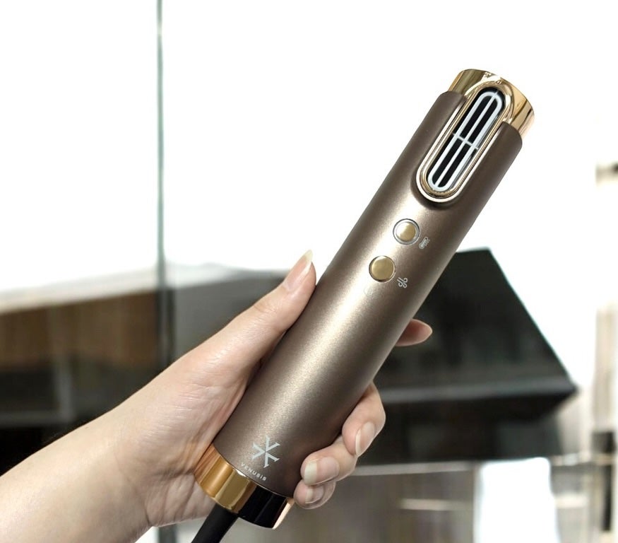 スリムフィットドライヤー VDS-7000/VENUSiS/ドライヤーを使ったクチコミ(3枚目)