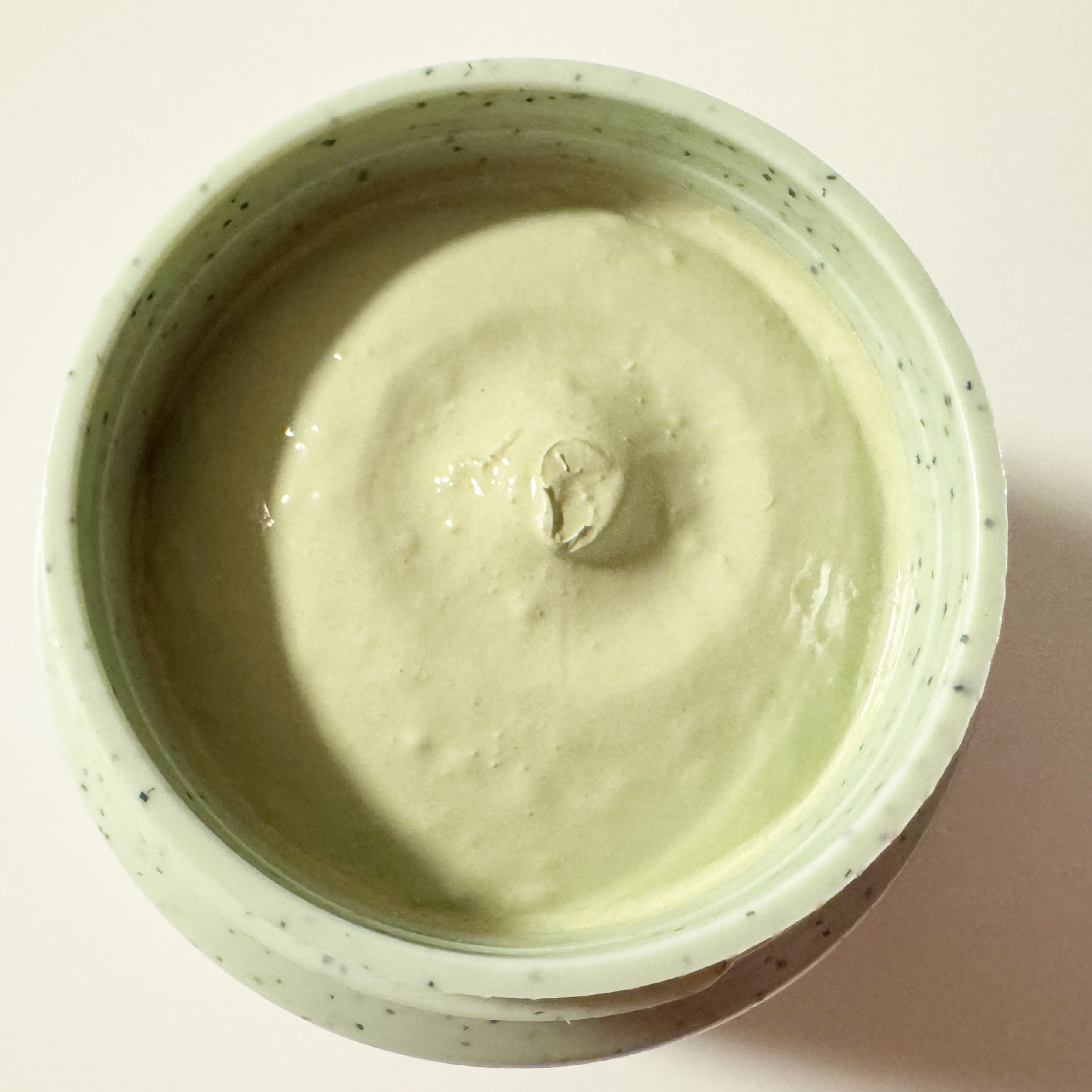 スーパーヴォルカニック　ポア　クレイマスク　クールミントチョコレート/innisfree/洗い流すパック・マスクを使ったクチコミ（2枚目）