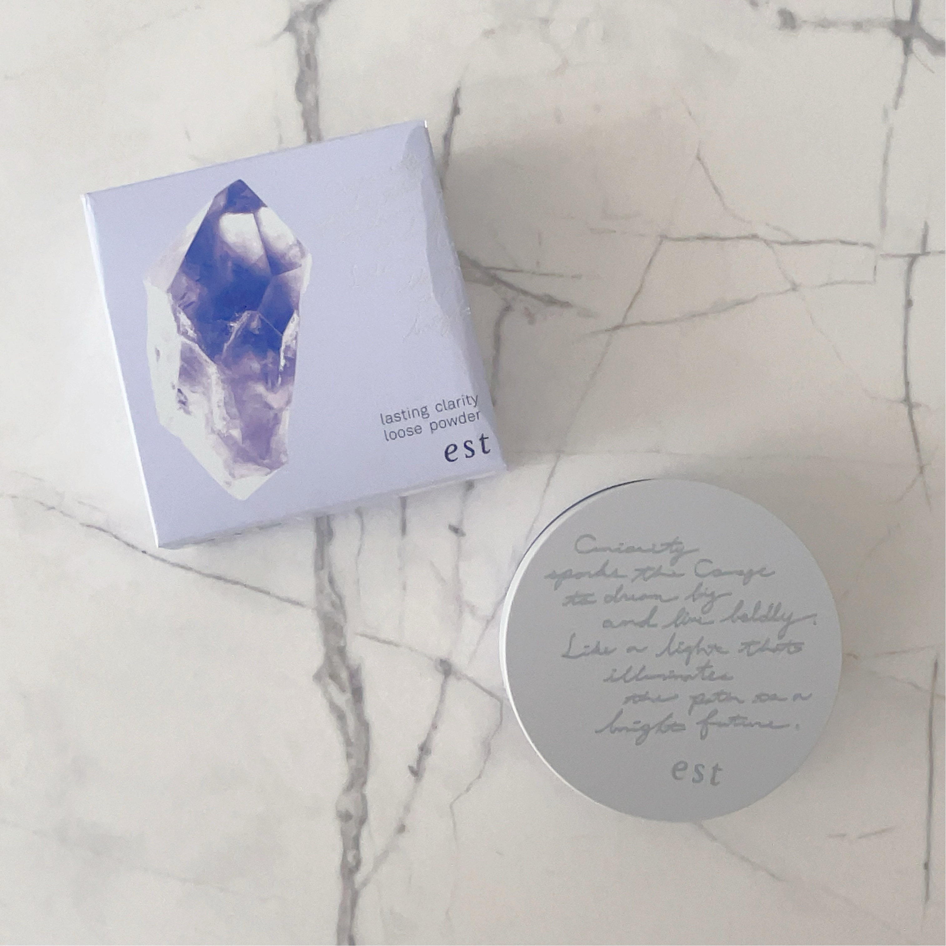 ラスティング クラリティ ルースパウダー 2025年版/est/ルースパウダーを使ったクチコミ（1枚目）