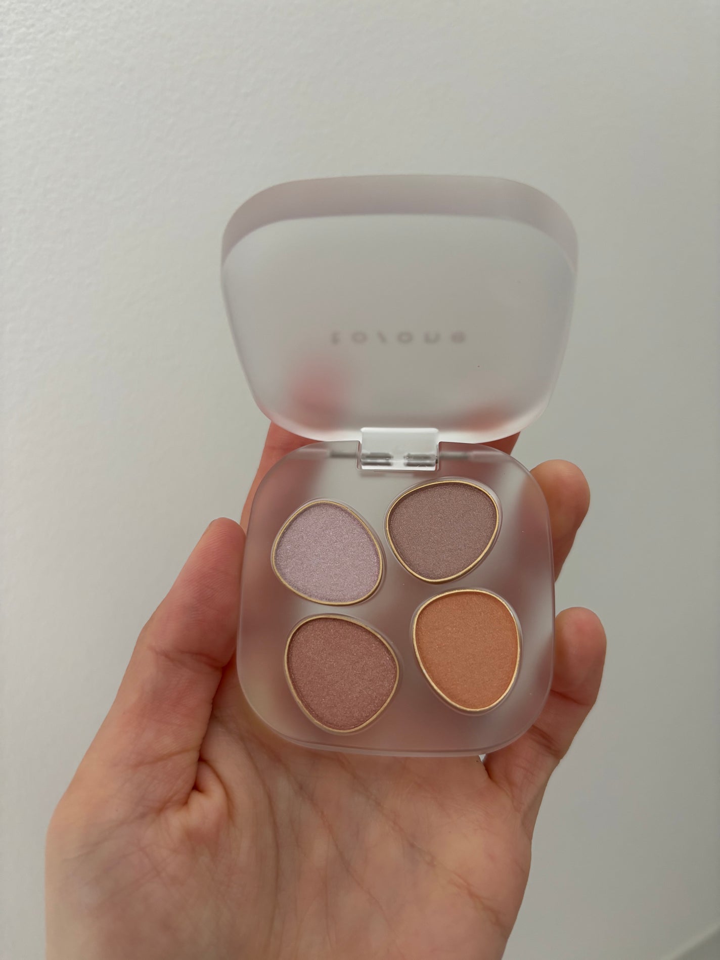 トーン ペタル フロート アイパレット/to/one/アイシャドウパレットを使ったクチコミ(1枚目)