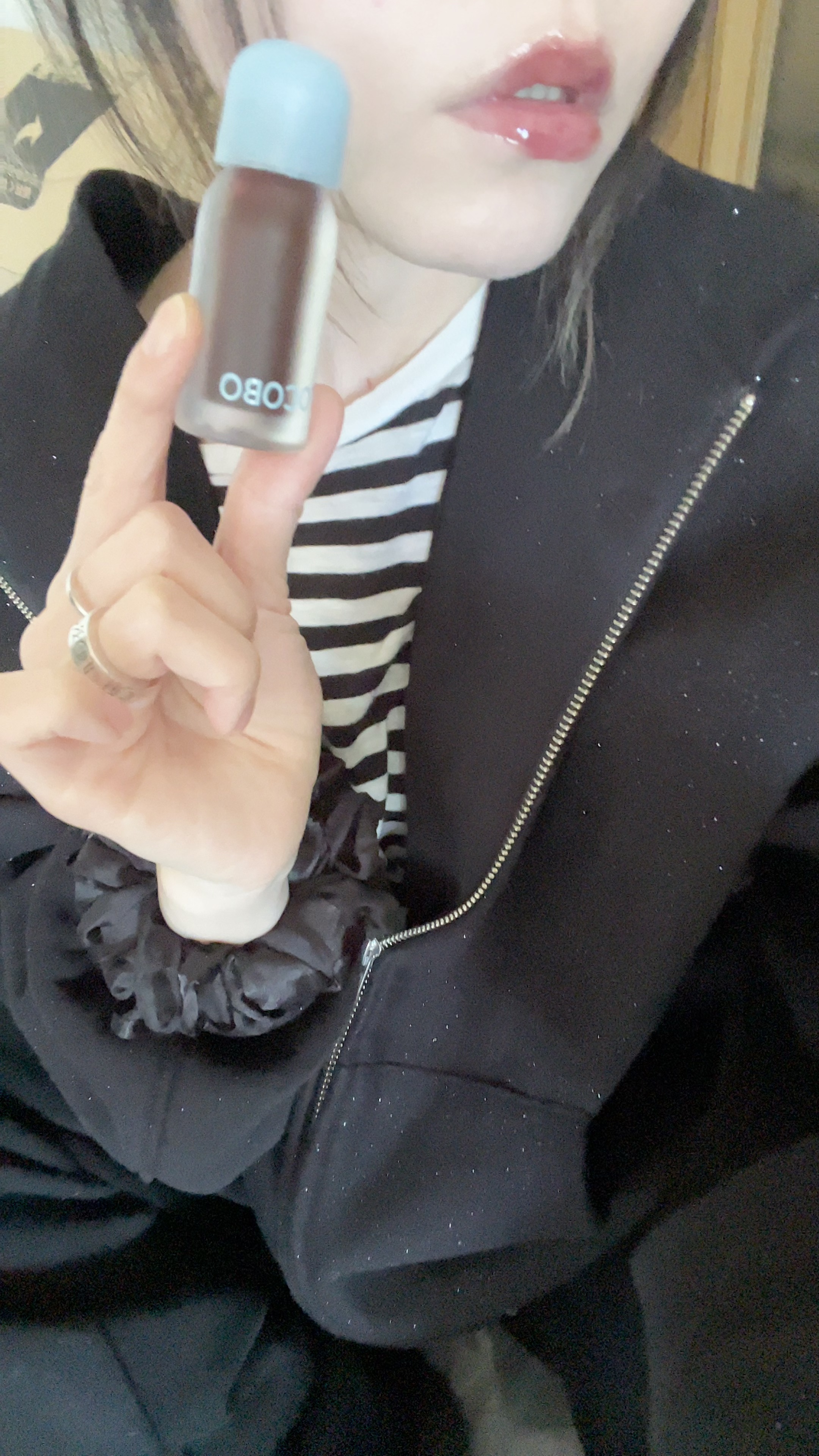 ジューシーベリープランピングリップオイル/TOCOBO/リップグロスを使ったクチコミ（3枚目）