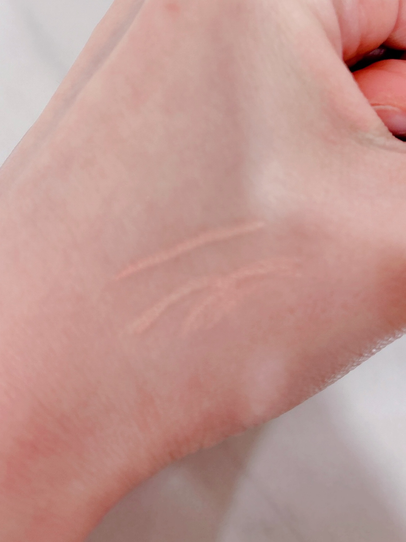 描くアイゾーンコンシーラー/CEZANNE/ペンシルコンシーラーを使ったクチコミ（2枚目）