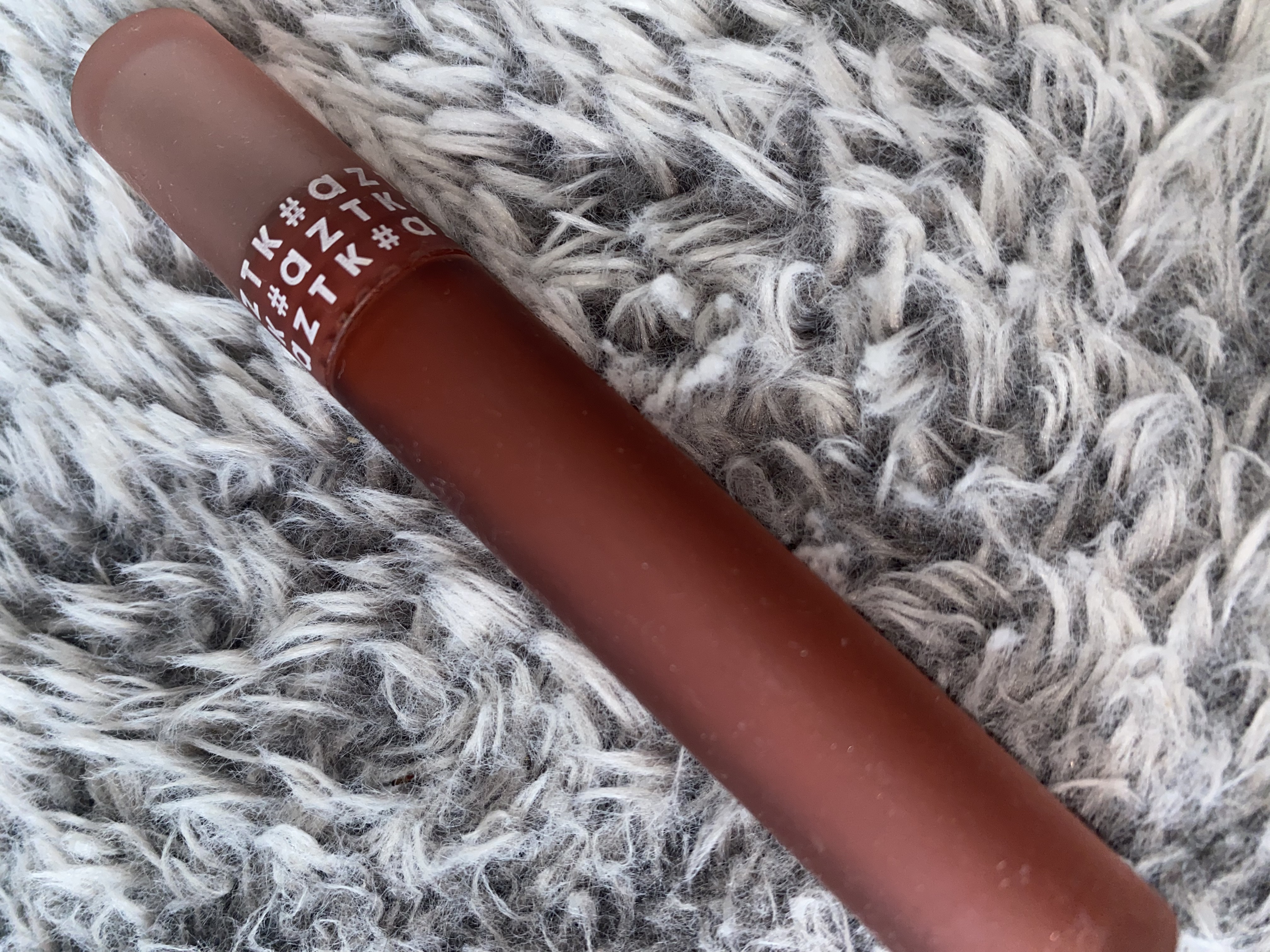 エアリーマットリップ/aZTK/口紅を使ったクチコミ（1枚目）