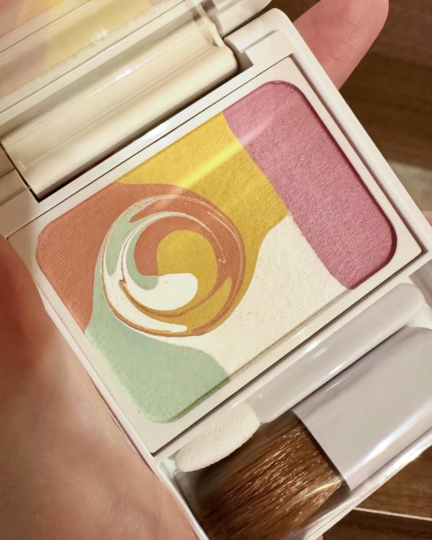 ディエム クルール カラーブレンドパウダーコンシーラー/ディエム クルール/パウダーコンシーラーを使ったクチコミ（2枚目）