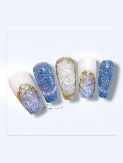 mizuki꙳ネイリスト on LIPS 「氷のようなうるキラネイルデザイン🩵やり方はこちら👇https:..」(2枚目)