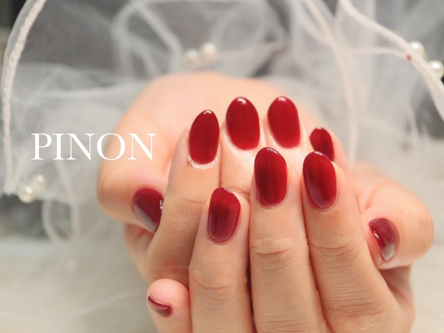 shino on LIPS 「onecolor透明感のあるレッドネイルv330とっても綺麗な..」(2枚目)