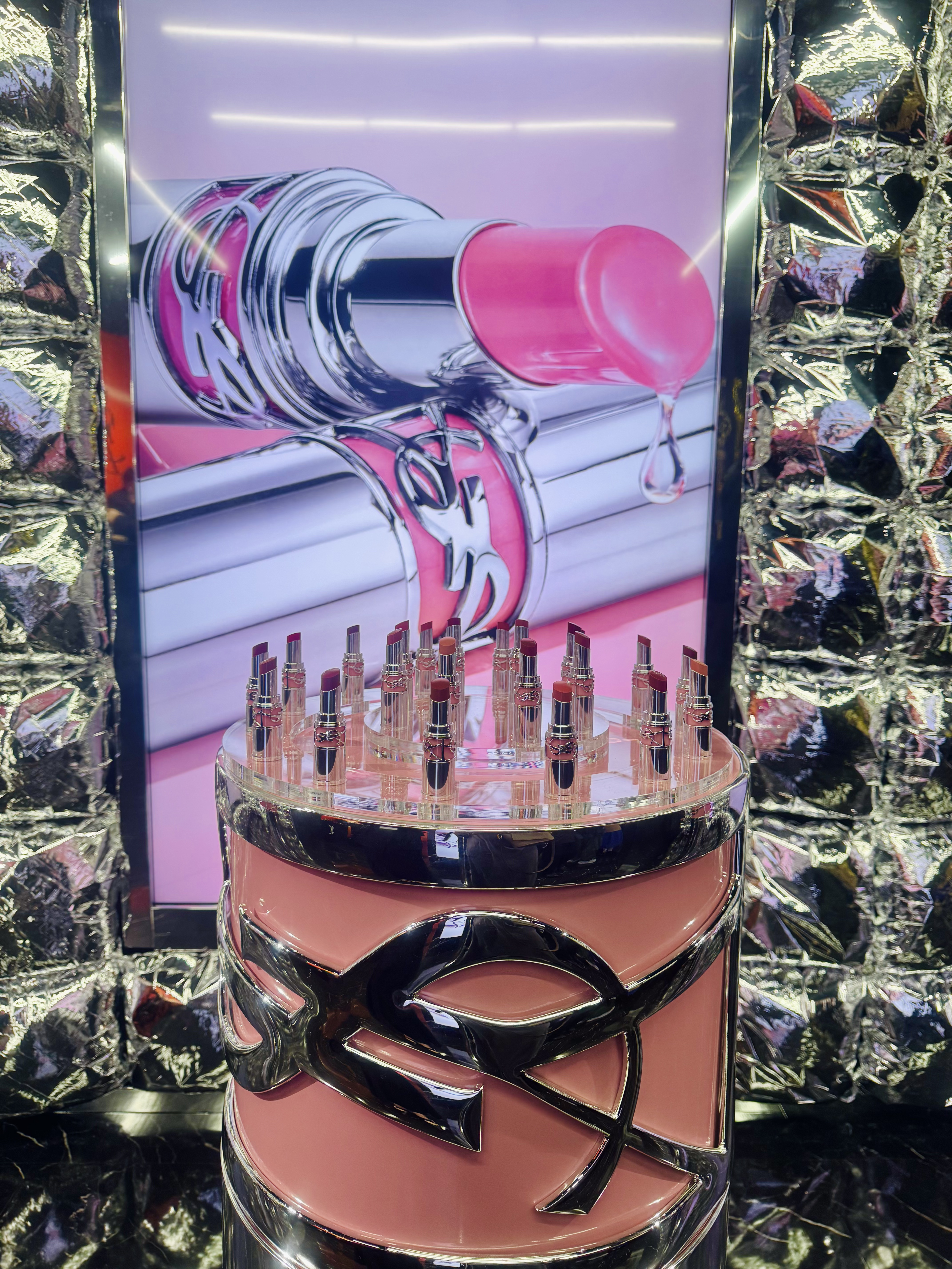 YSL ラブシャイン キャンディグレーズ/YVES SAINT LAURENT BEAUTE/口紅を使ったクチコミ（3枚目）