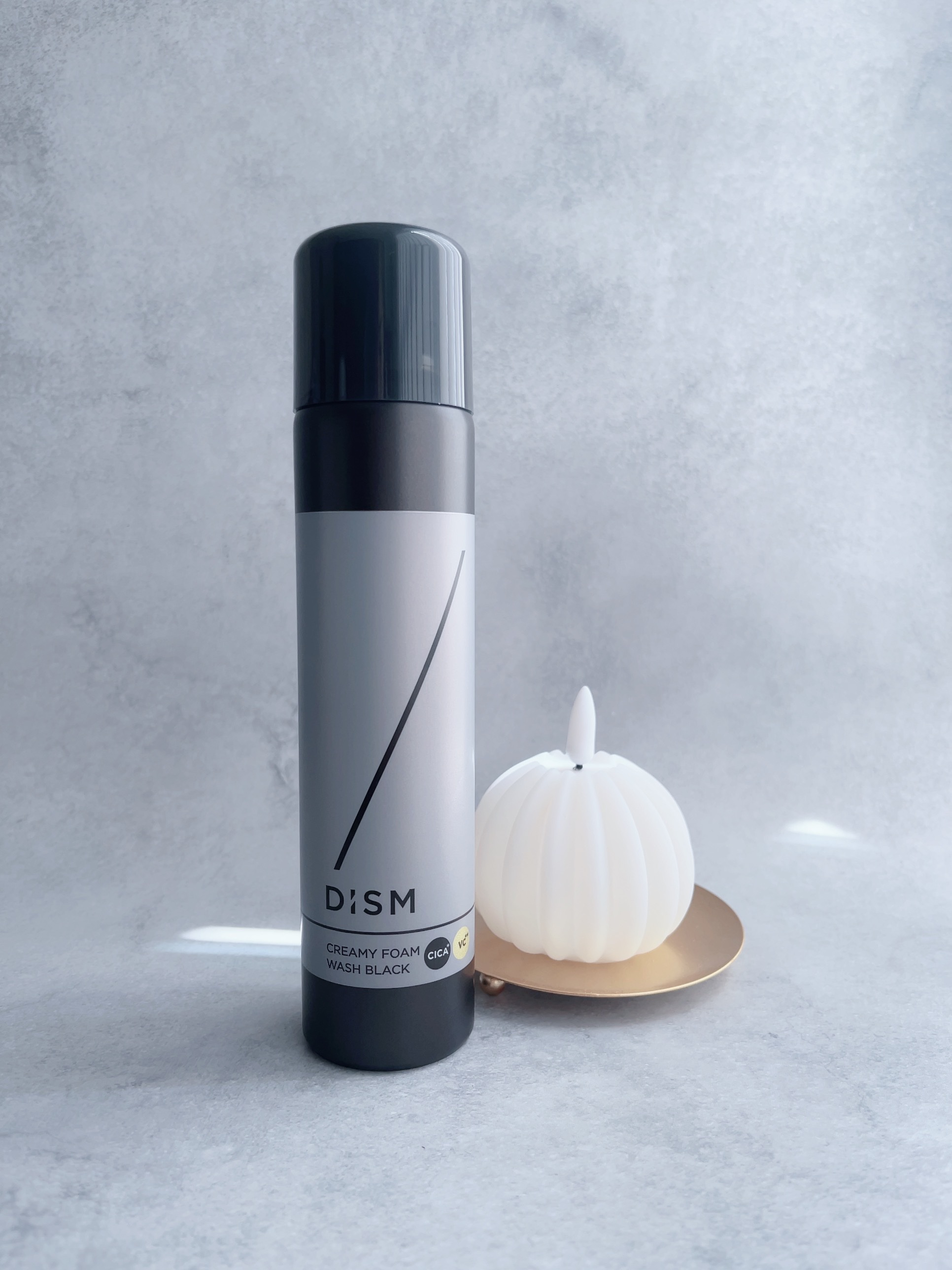ディズム クリーミーフォームウォッシュ ブラック/DISM/泡洗顔を使ったクチコミ（1枚目）