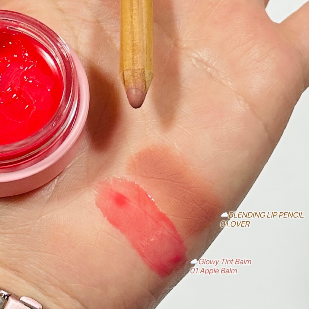 GLOWY TINT BALM/AOU/リップグロスを使ったクチコミ（3枚目）