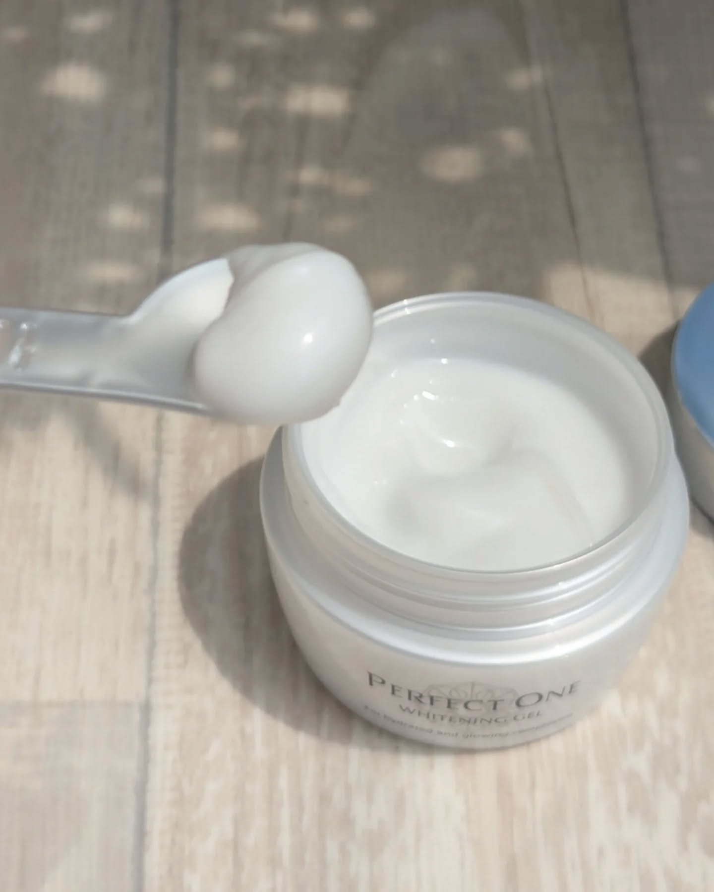 パーフェクトワン 薬用ホワイトニングジェル/パーフェクトワン/オールインワン化粧品を使ったクチコミ（2枚目）