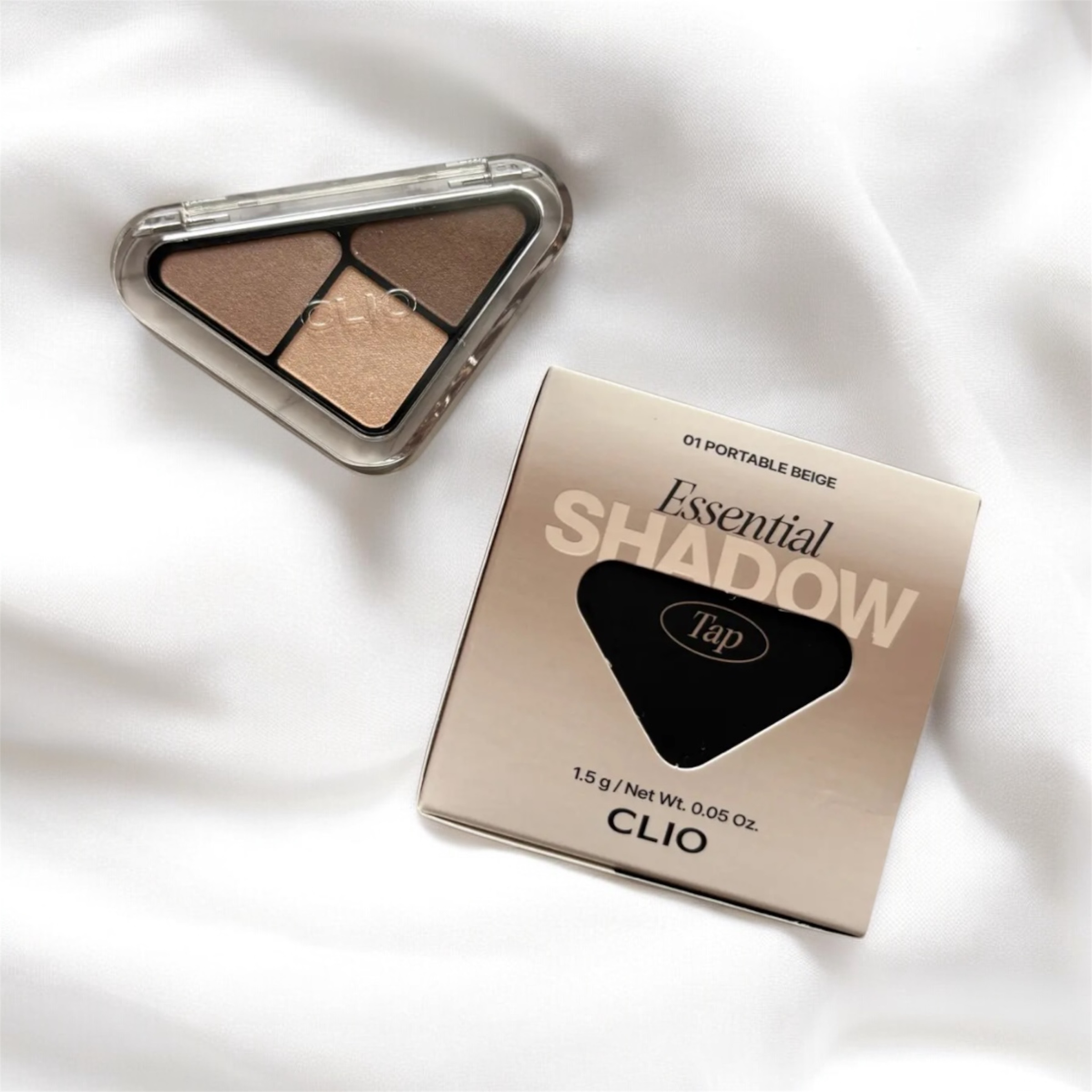 エッセンシャル シャドウ タップ 01 ポータブルベージュ(PORTABLE BEIGE)/CLIO/アイシャドウパレットを使ったクチコミ（2枚目）