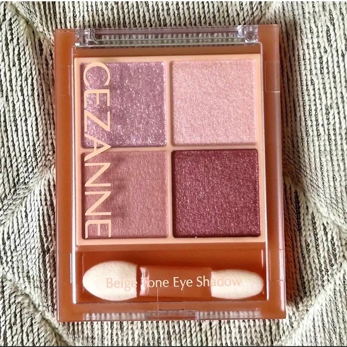 ベージュトーンアイシャドウ/CEZANNE/アイシャドウパレットを使ったクチコミ(2枚目)