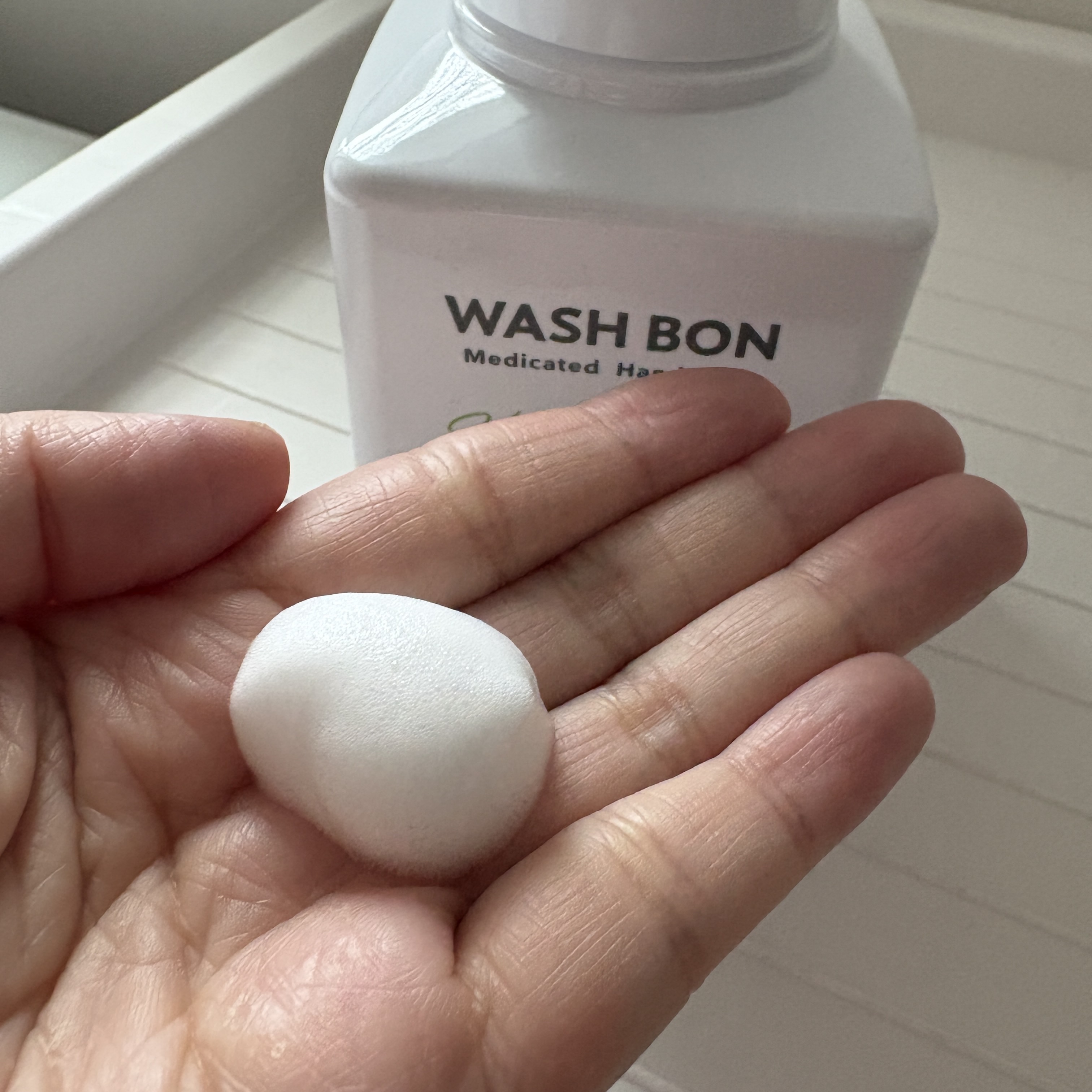 ウォシュボン ハーバル薬用ハンドソープ/サラヤ/ハンドソープを使ったクチコミ（2枚目）
