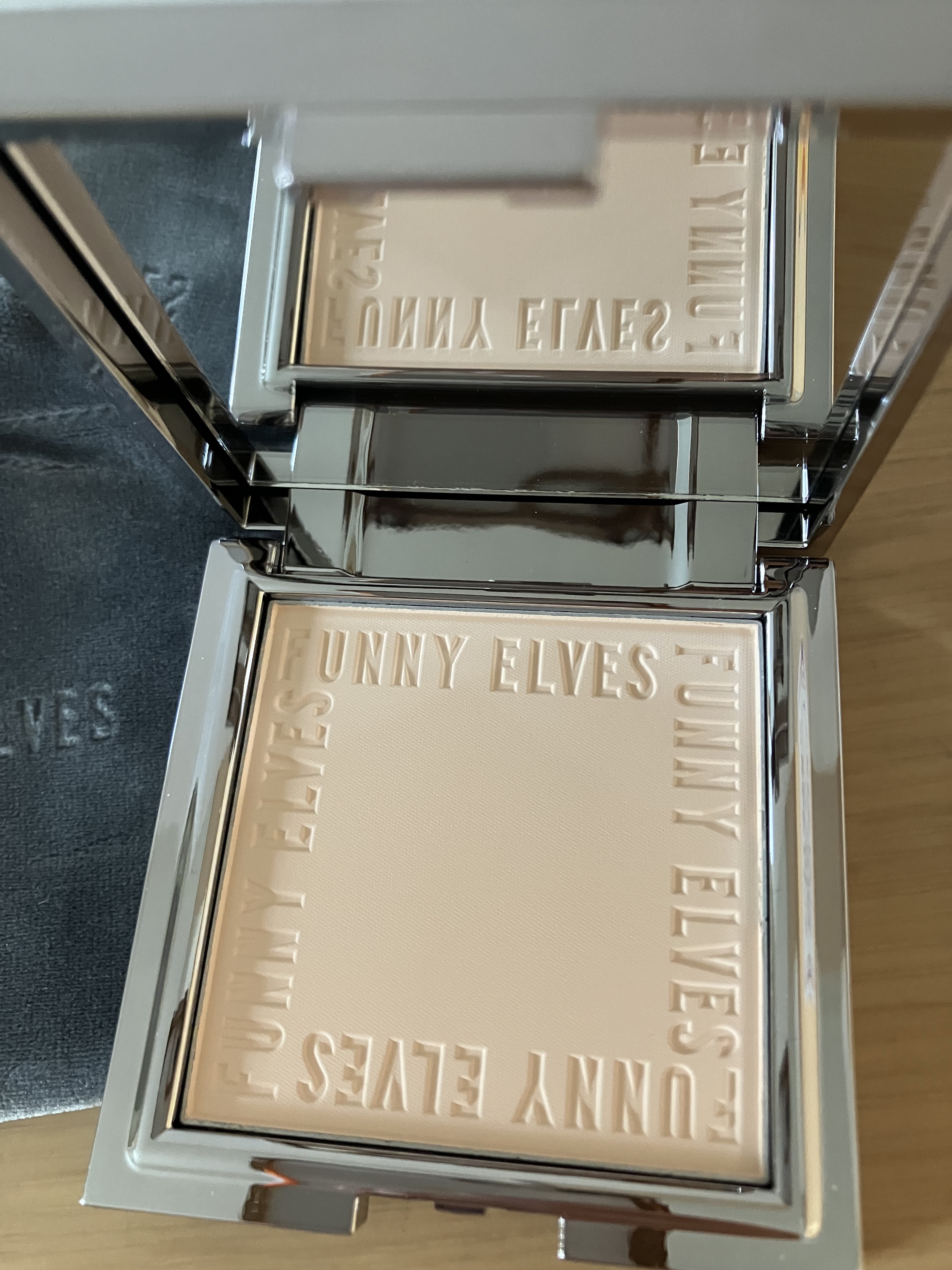 ソフトマットプレストパウダー/FUNNY ELVES方里/プレストパウダーを使ったクチコミ（3枚目）