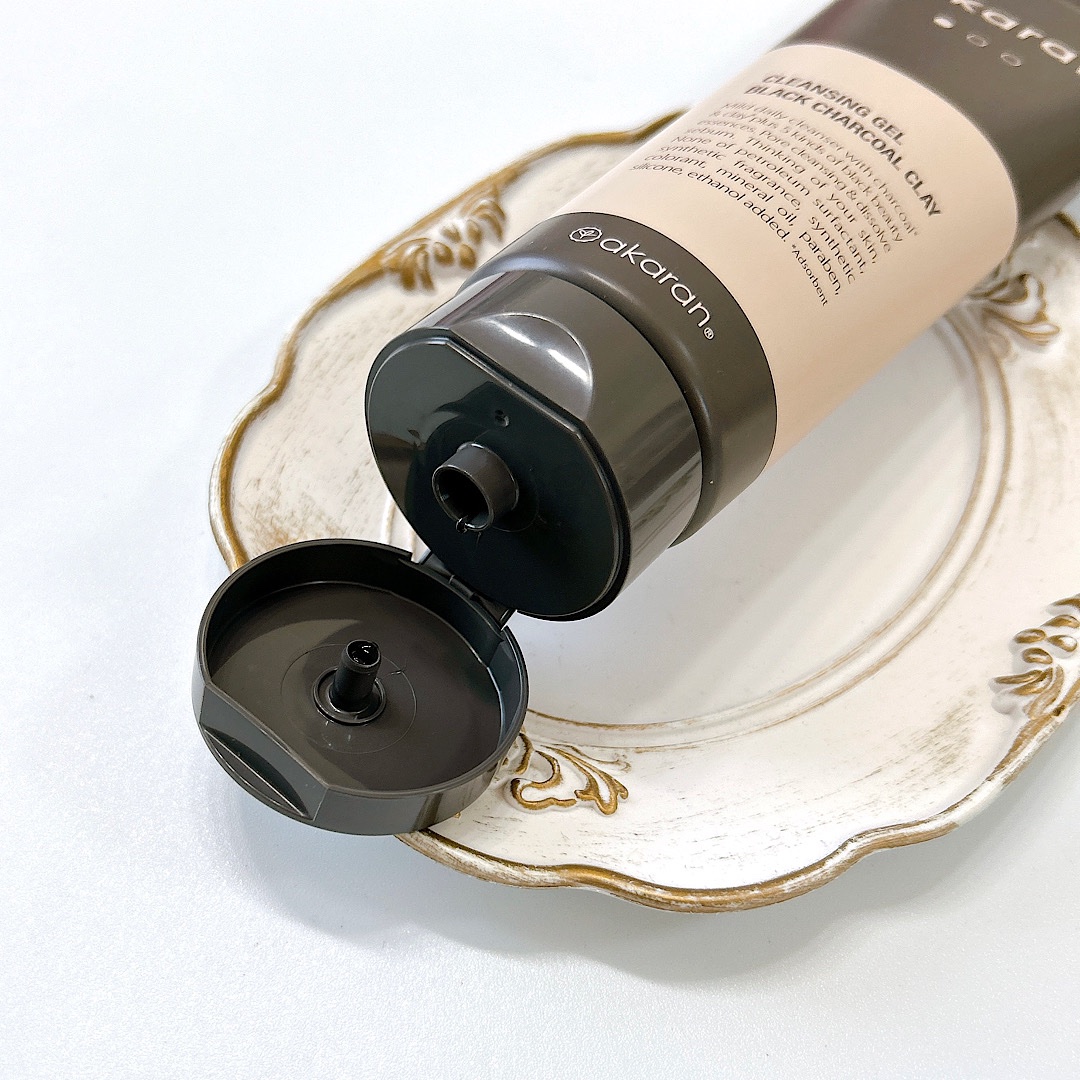ブラックジェルクレンジング/.akaran/クレンジングジェルを使ったクチコミ（2枚目）