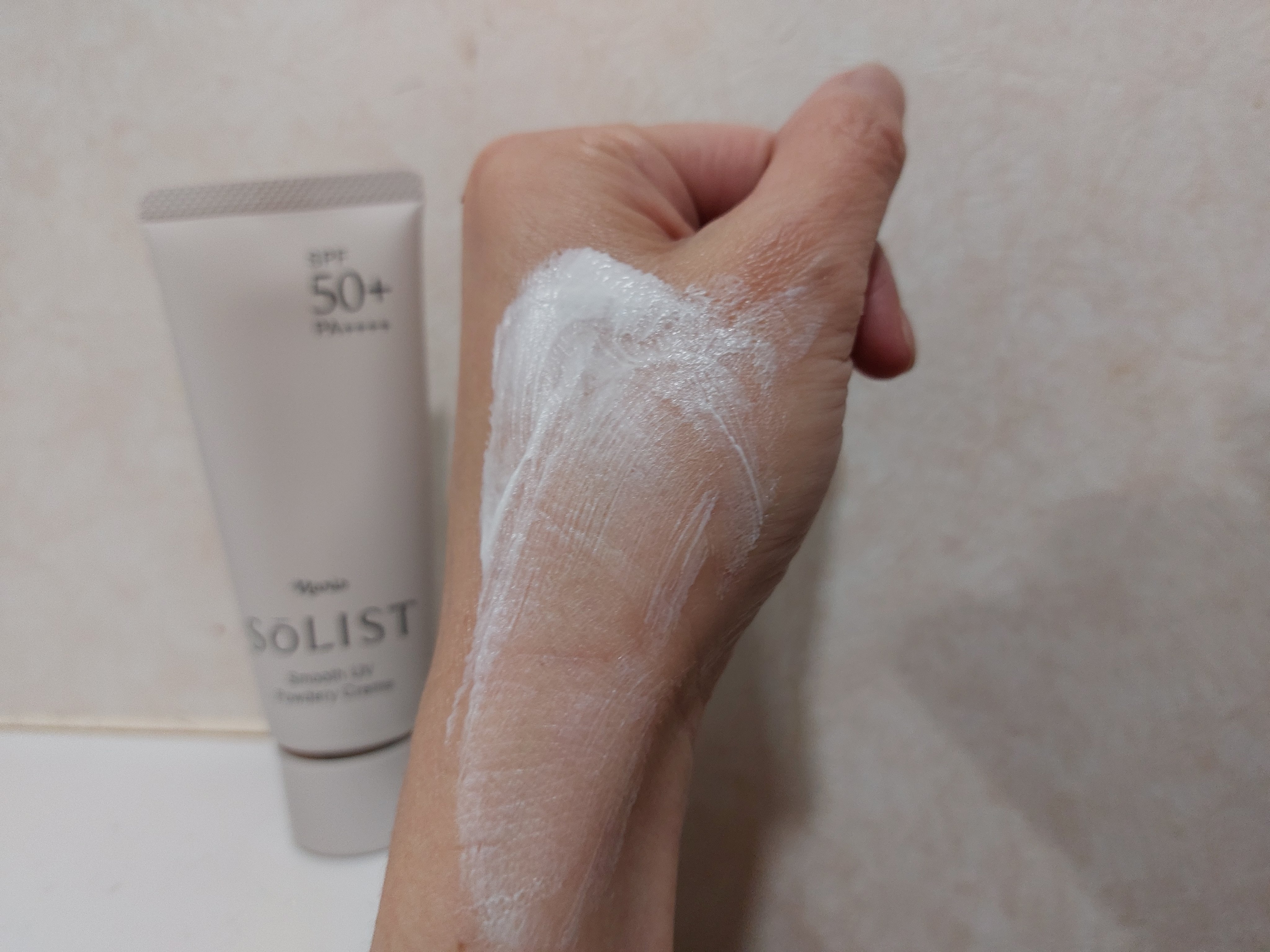 ソリスト スムースUV パウダリークリーム/ナリス化粧品/日焼け止めクリームを使ったクチコミ（3枚目）