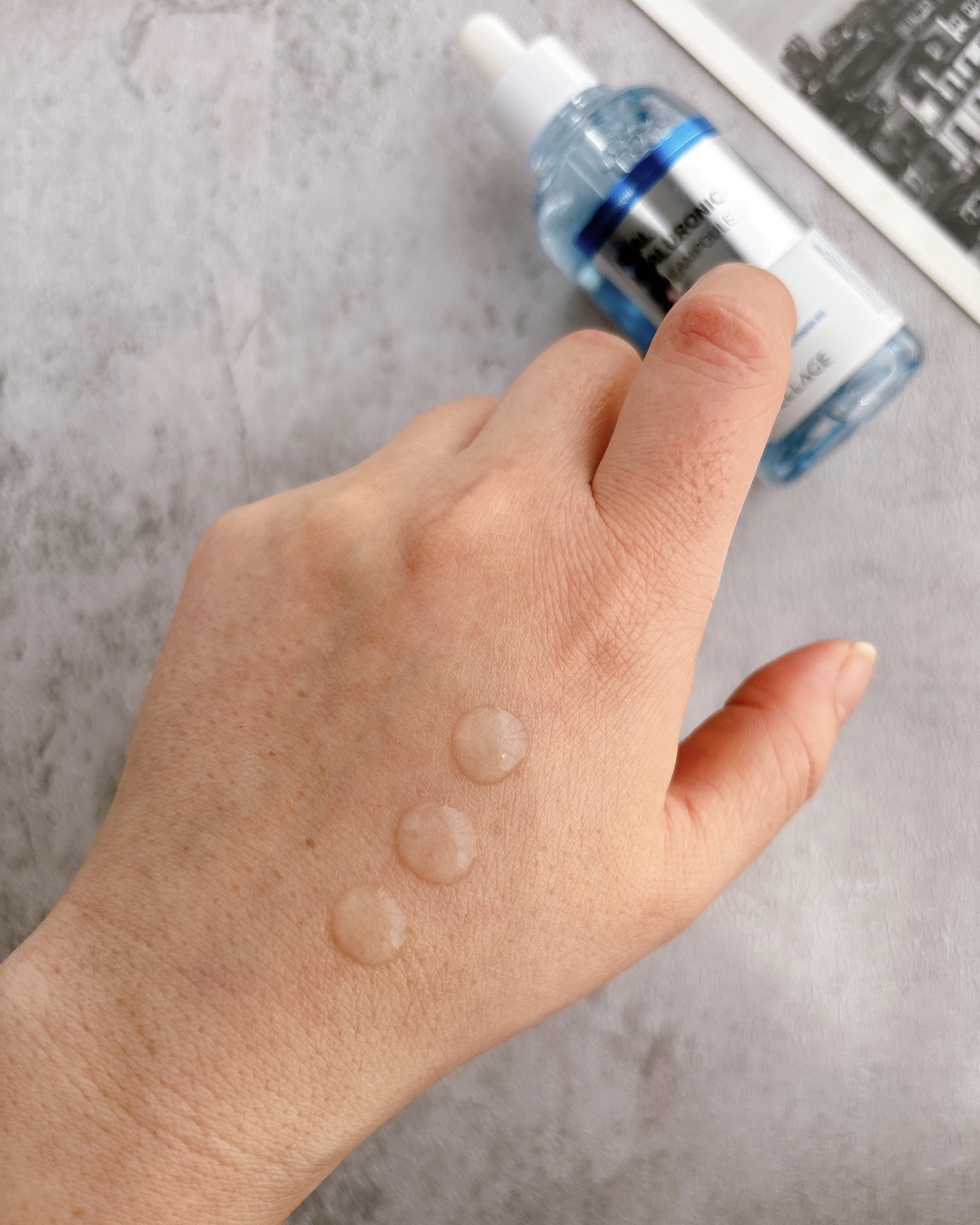 リアルヒアルロニックブルーアンプル 100/Wellage/美容液を使ったクチコミ（3枚目）