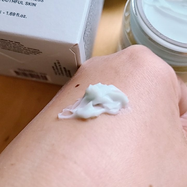 ともみ on LIPS 「#PR#maybena#メイベナ#メイベナpdrn73リバイタ..」(8枚目)