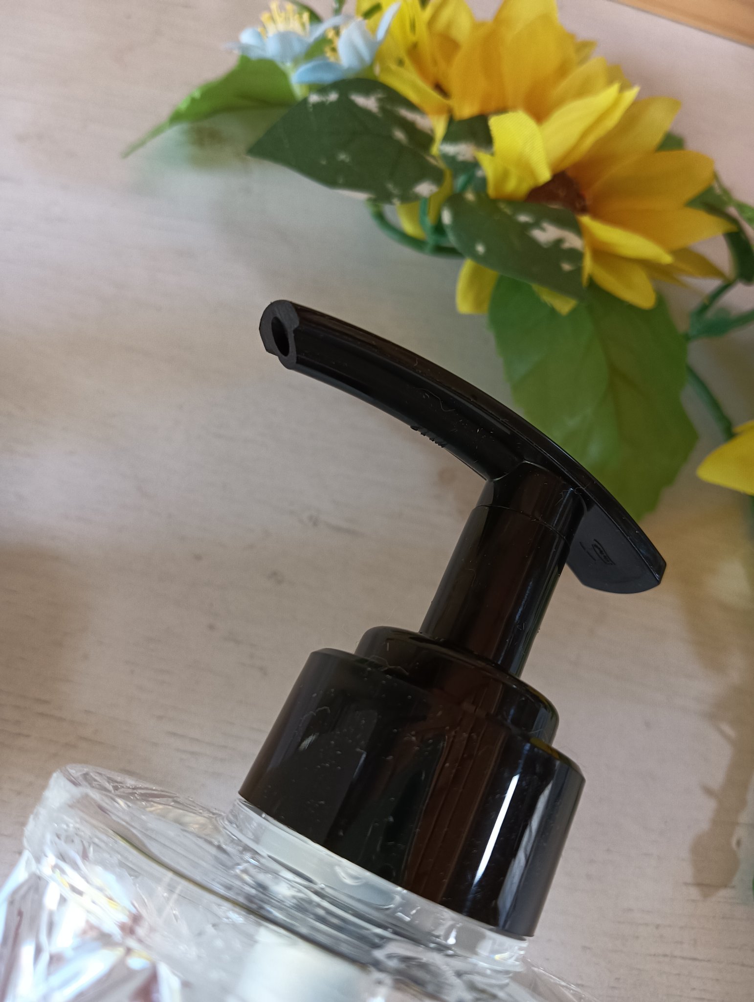 ウォーターベール　モイストヘアオイル/emplir/ヘアオイルを使ったクチコミ（2枚目）