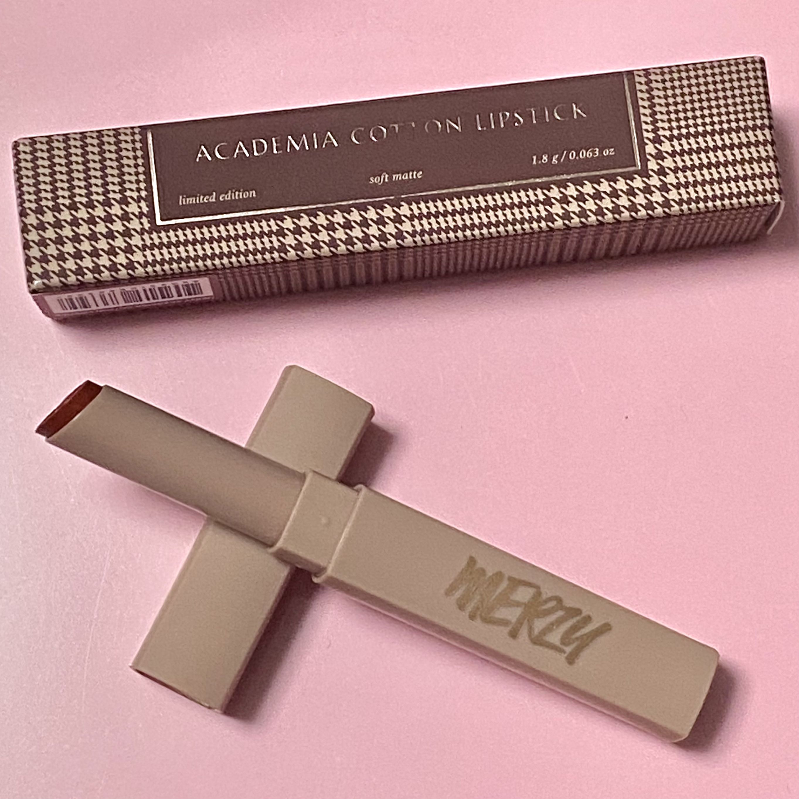 アカデミアコットンリップスティック/MERZY/口紅を使ったクチコミ（1枚目）