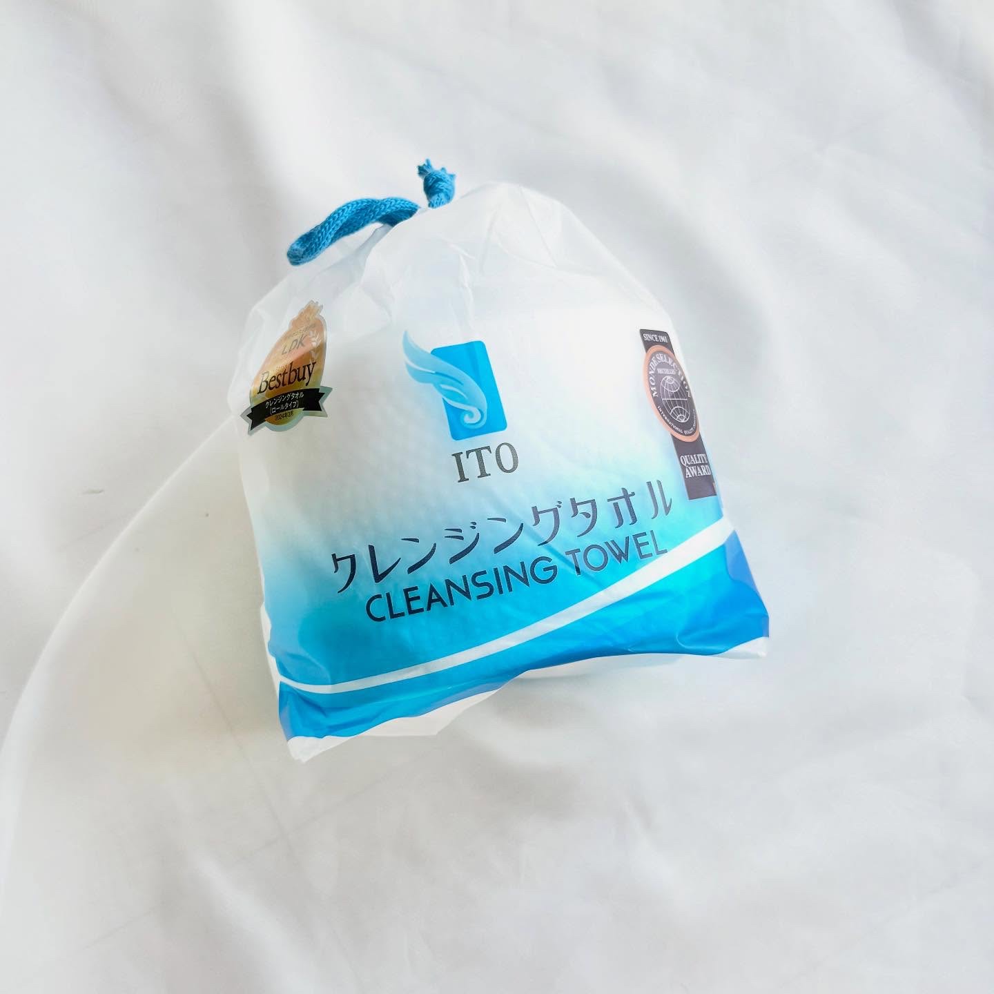 ITO ITOクレンジングタオルのクチコミ「ITOクレンジングタオル♡

好きな長さにカットできる使い切りタオル♪
拭き取りクレンジング、.....」（1枚目）