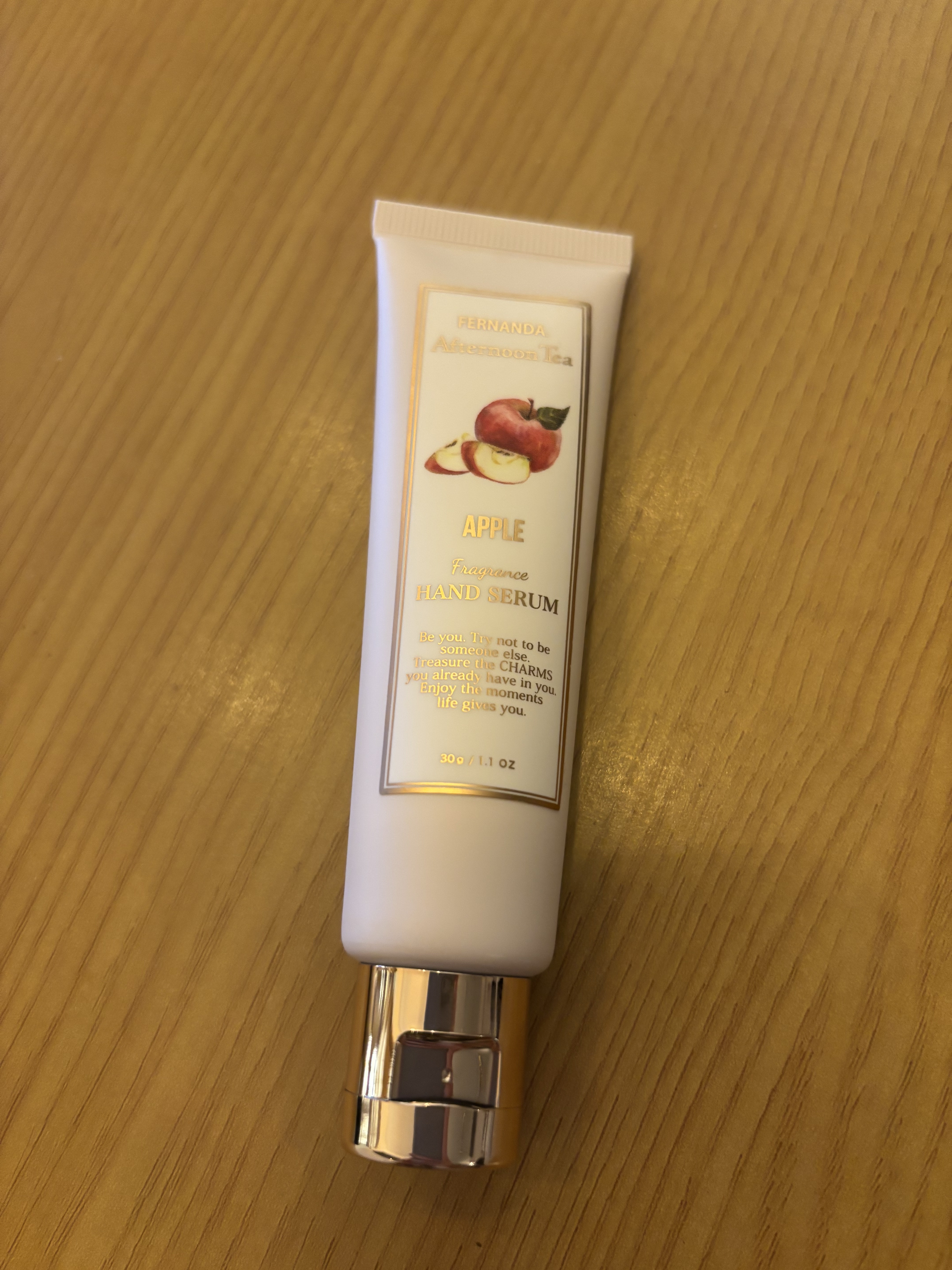 フレグランスリッチハンドクリーム（リンゴ）/フェルナンダ/ハンドクリームを使ったクチコミ（1枚目）