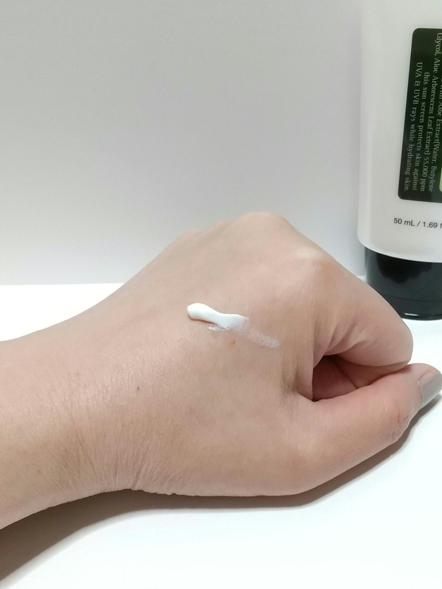 アロエスージングUVクリーム　SPF50+ PA+++/COSRX/日焼け止めクリームを使ったクチコミ（2枚目）