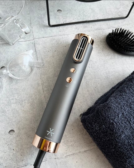 スリムフィットドライヤー VDS-7000/VENUSiS/ドライヤーを使ったクチコミ(1枚目)