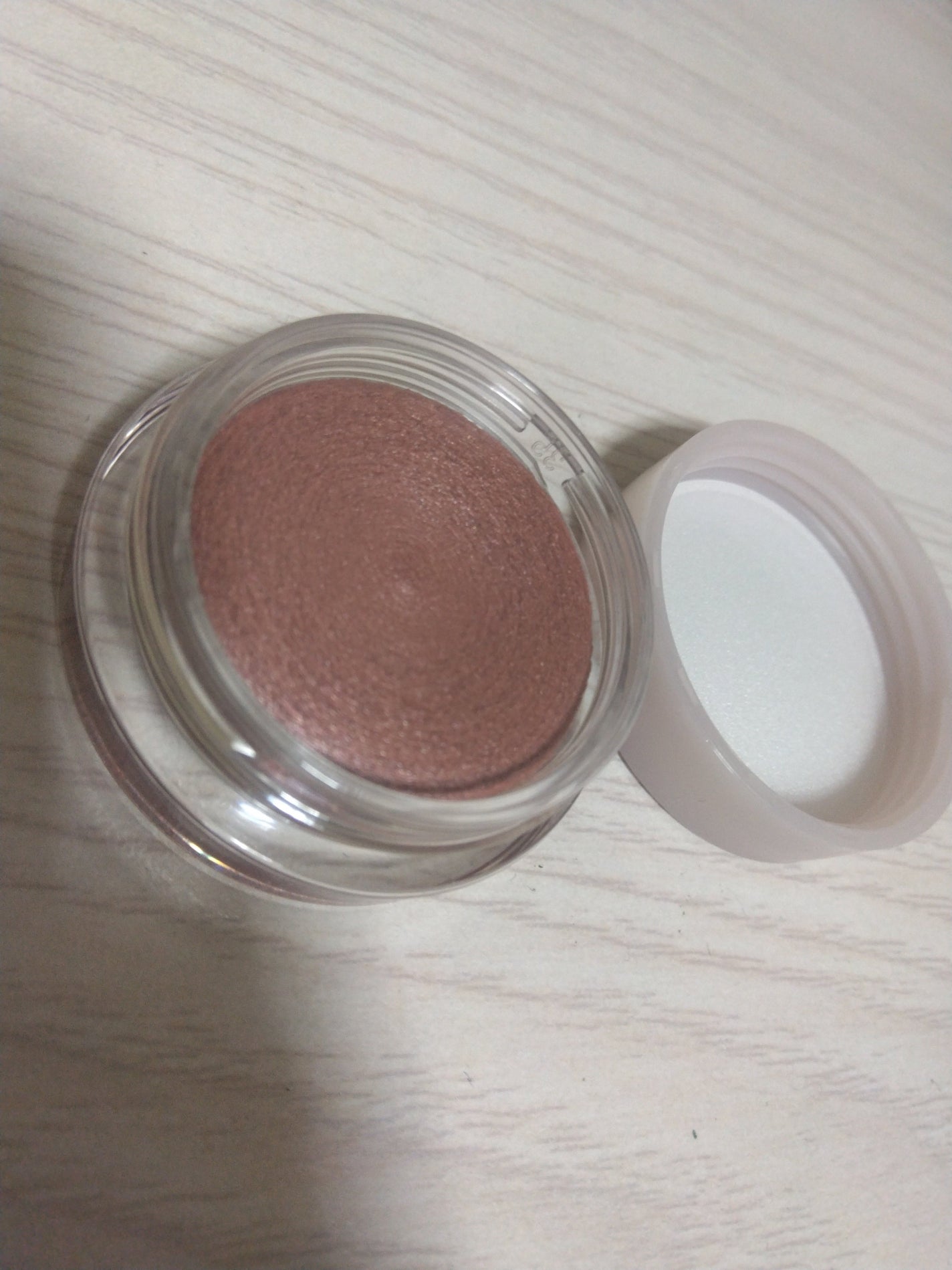 メロウシャドウ/KiSS/ジェル・クリームアイシャドウを使ったクチコミ(2枚目)