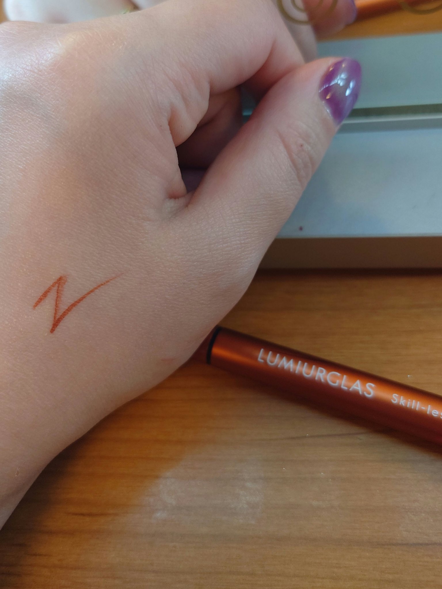 スキルレスライナー/LUMIURGLAS/リキッドアイライナーを使ったクチコミ（3枚目）