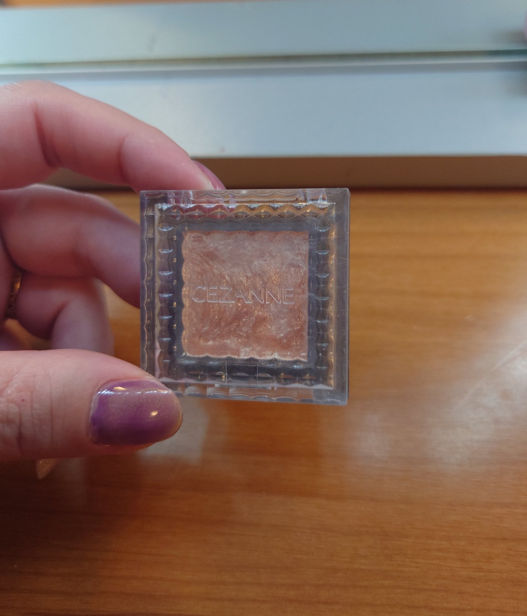 シングルシャイニーアイシャドウ/CEZANNE/アイシャドウを使ったクチコミ（1枚目）