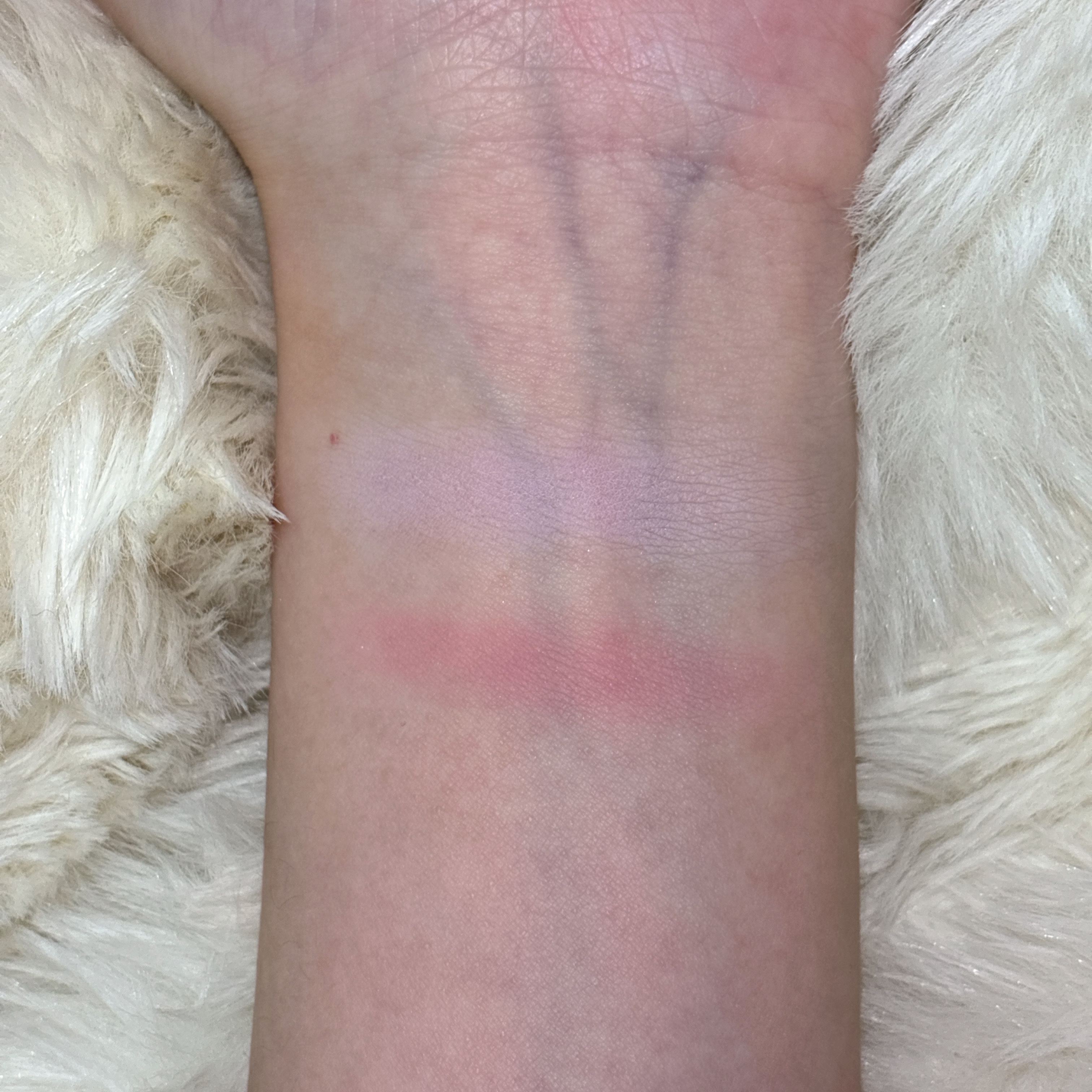 デュアルチークメロウ/fwee/ジェル・クリームチークを使ったクチコミ（3枚目）