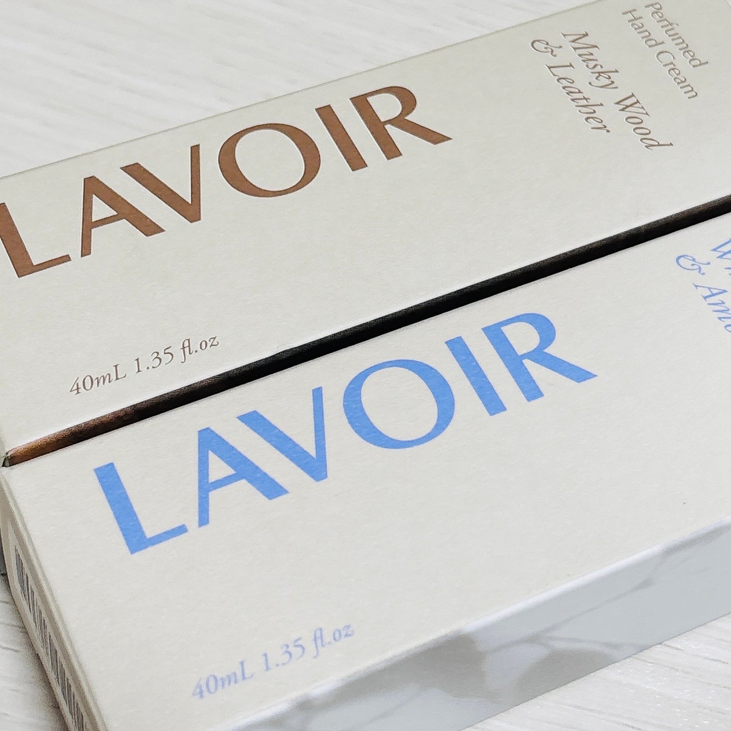 パフュームハンドクリーム ホワイトムスク&アンバー/LAVOIR/ハンドクリームを使ったクチコミ(3枚目)