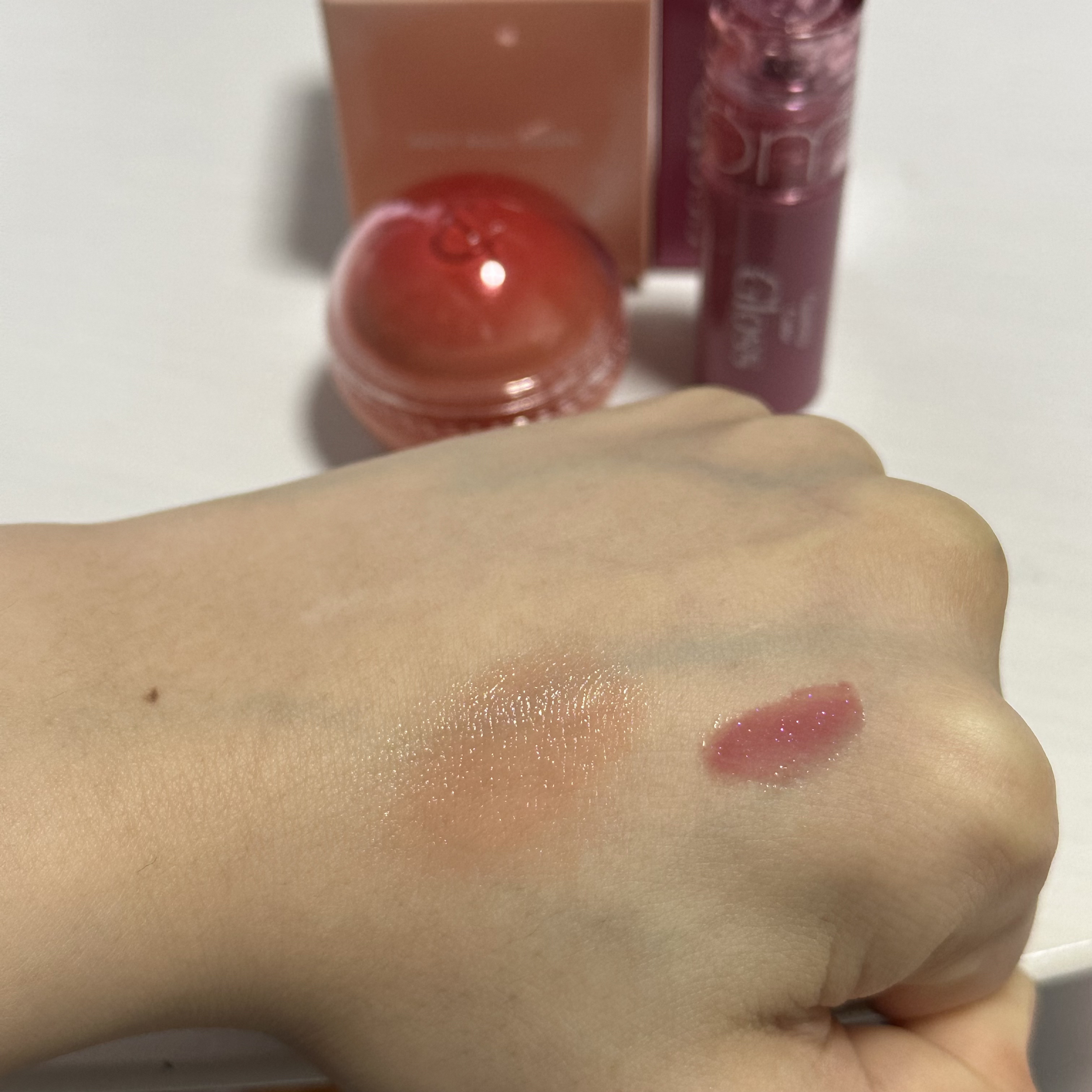 グラスティングカラーグロス/rom&nd/リップグロスを使ったクチコミ（3枚目）