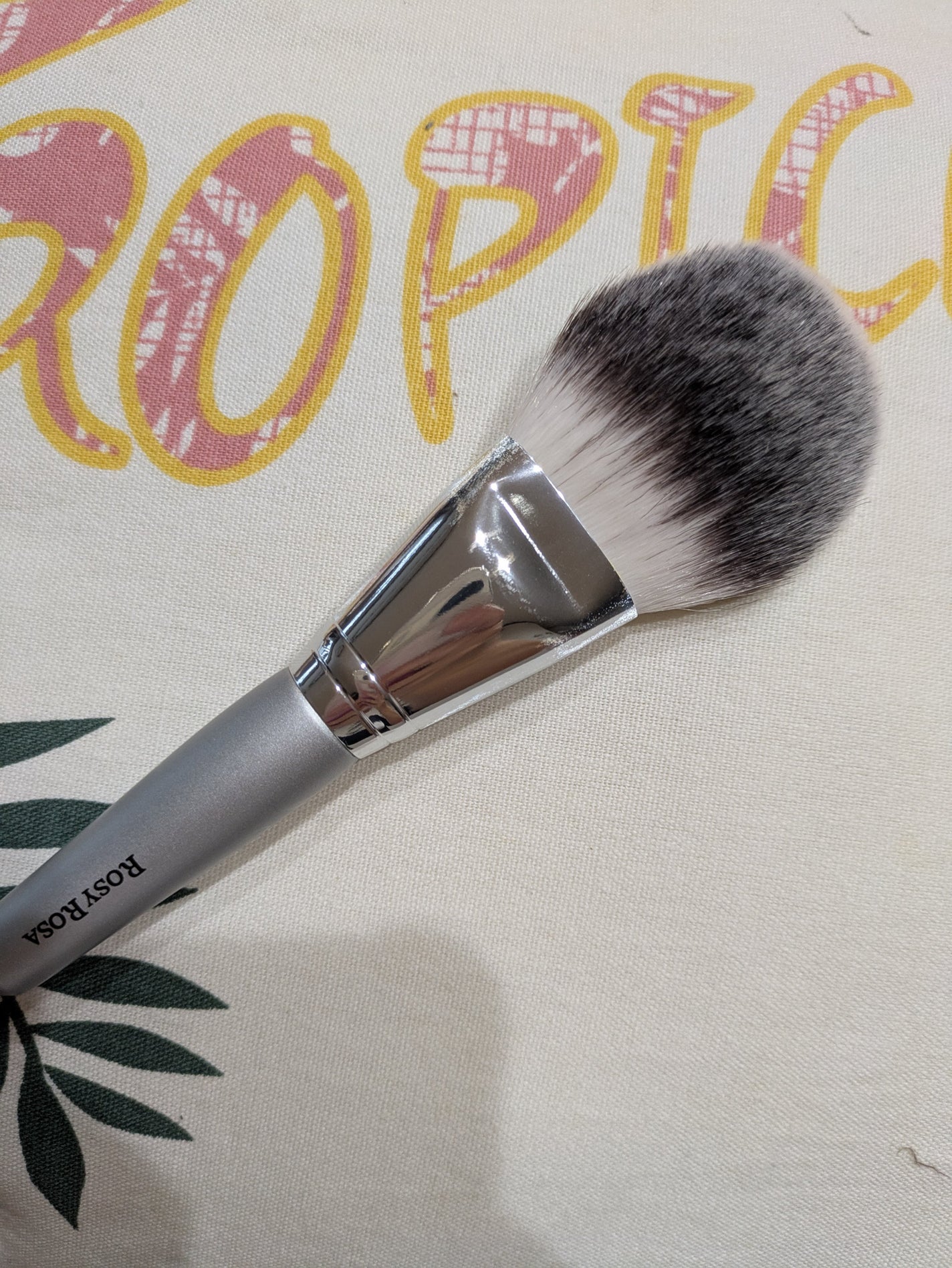 パウダーファンブラシ/ロージーローザ/メイクブラシを使ったクチコミ(2枚目)