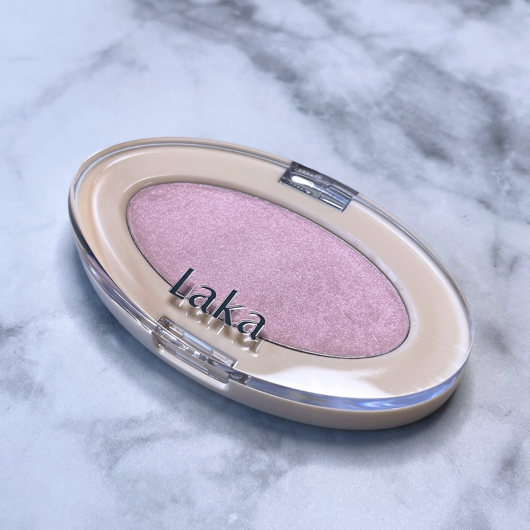 Lakaの偏光ピンクハイライター


可愛いです♡