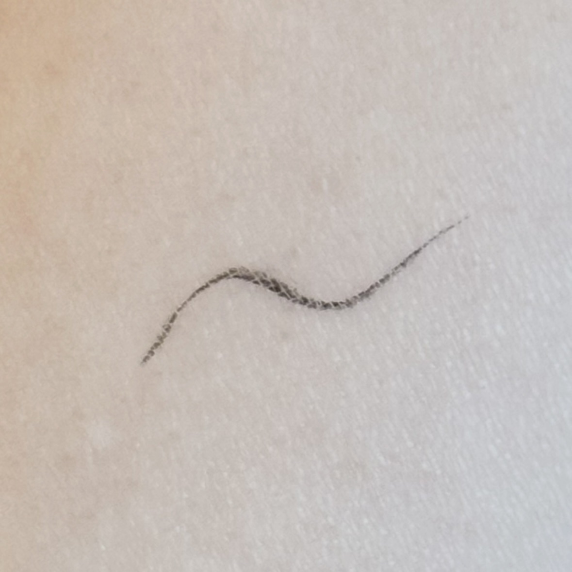 リキッドアイライナー/ルルズコスメティコ/リキッドアイライナーを使ったクチコミ（3枚目）