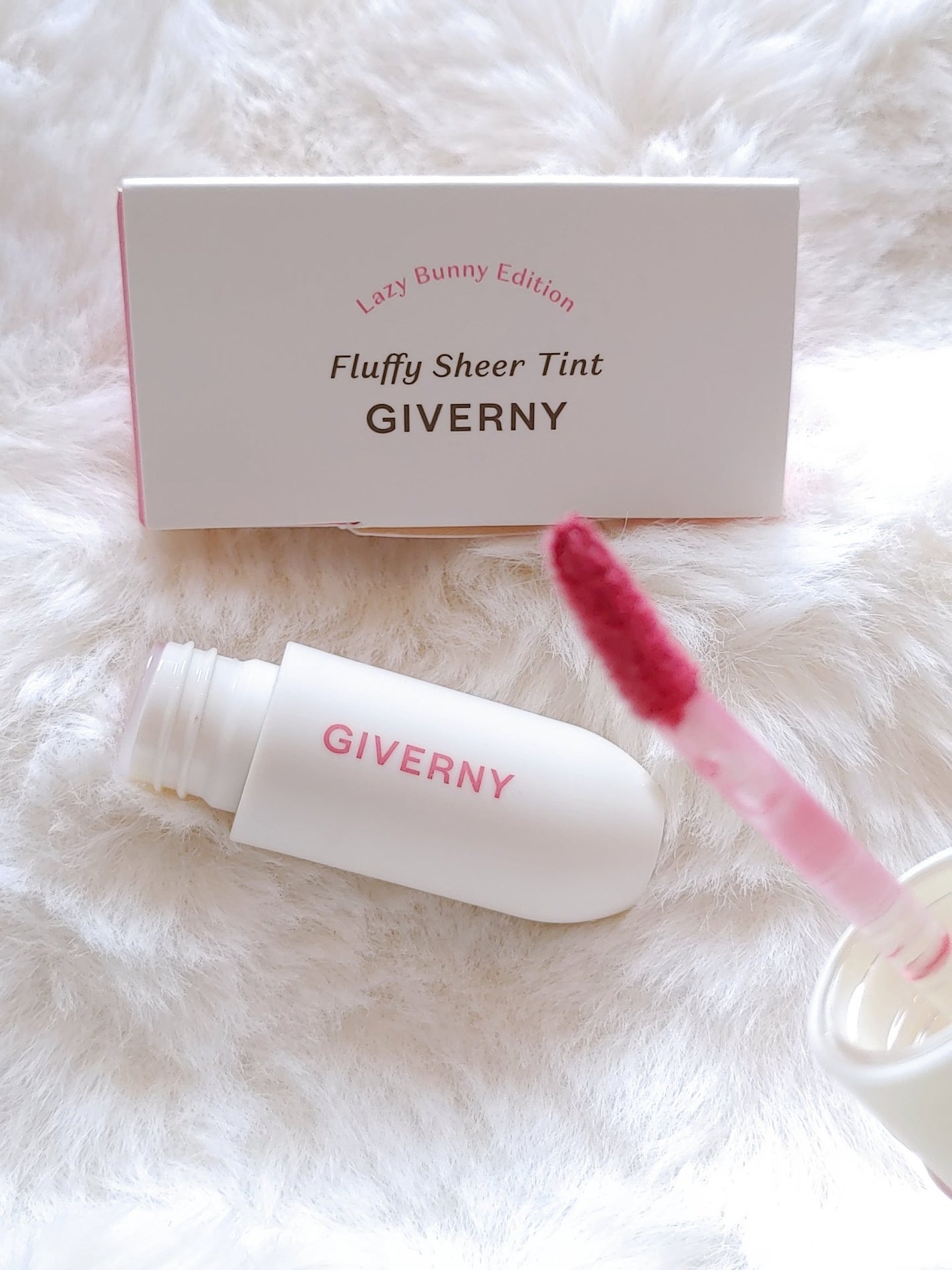 Fluffy Sheer Tint /GIVERNY/リップティントを使ったクチコミ(3枚目)