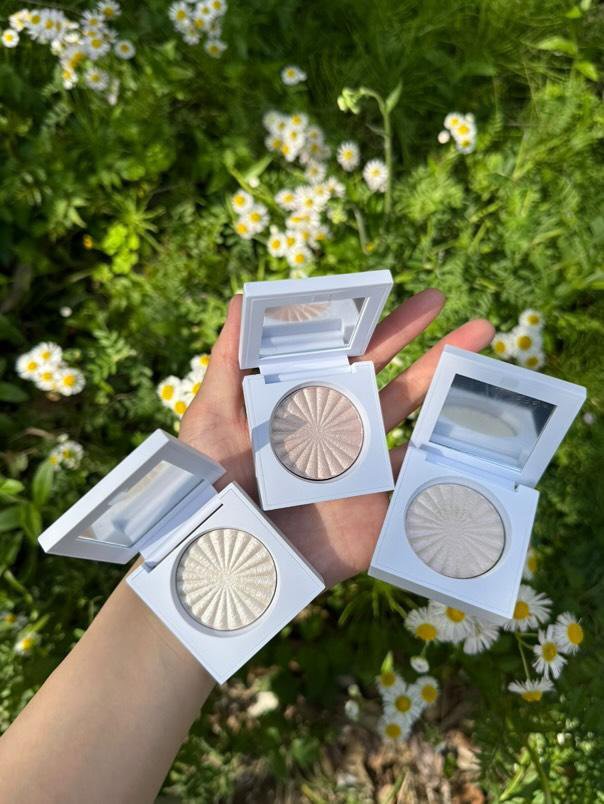 OFRA mini Highlighter/Ofra Cosmetics/パウダーハイライトを使ったクチコミ（1枚目）