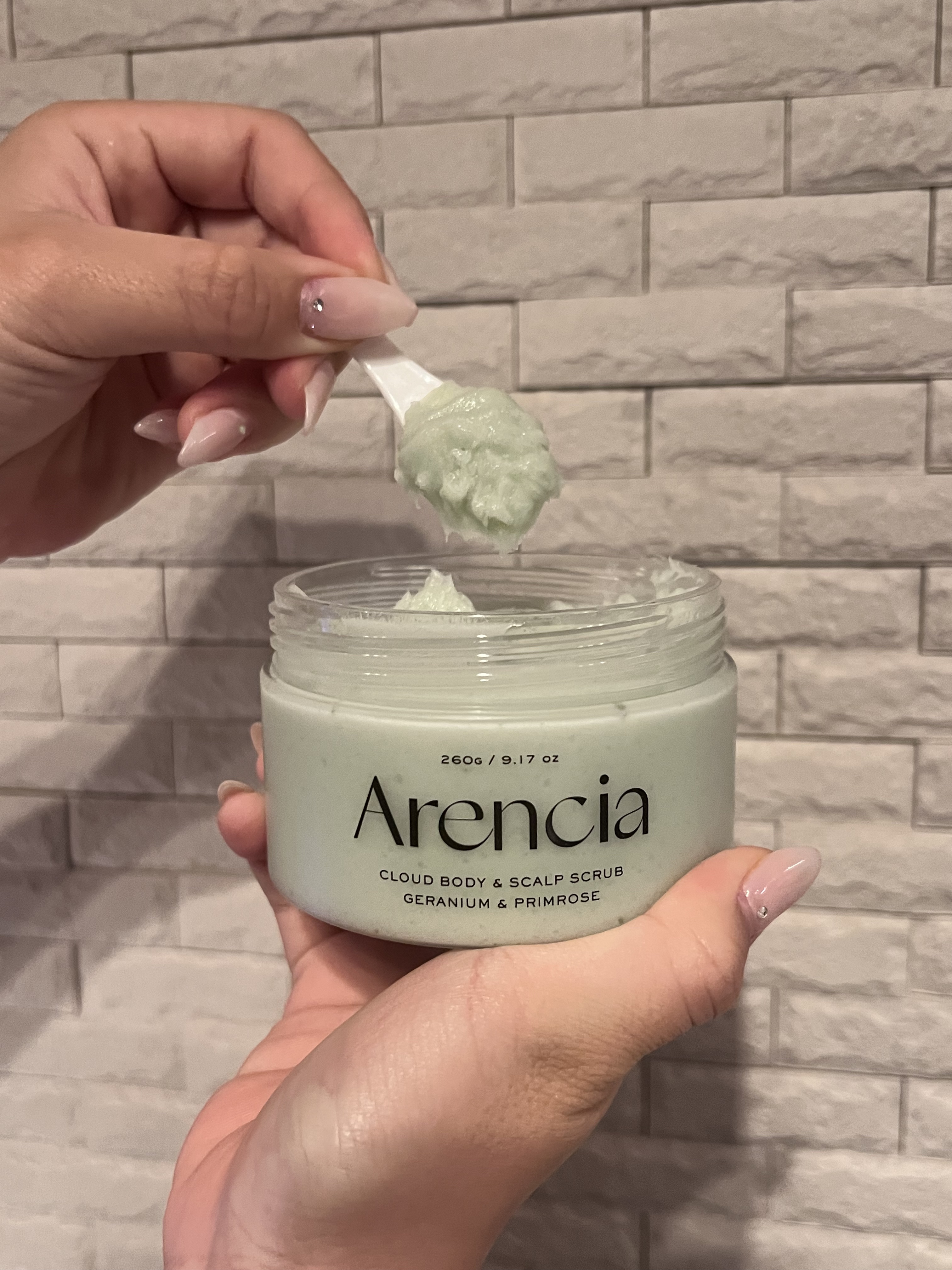 フレッシュクラウドスクラブ ゼラニウム&プリムローズ/アレンシア/ボディスクラブを使ったクチコミ（1枚目）