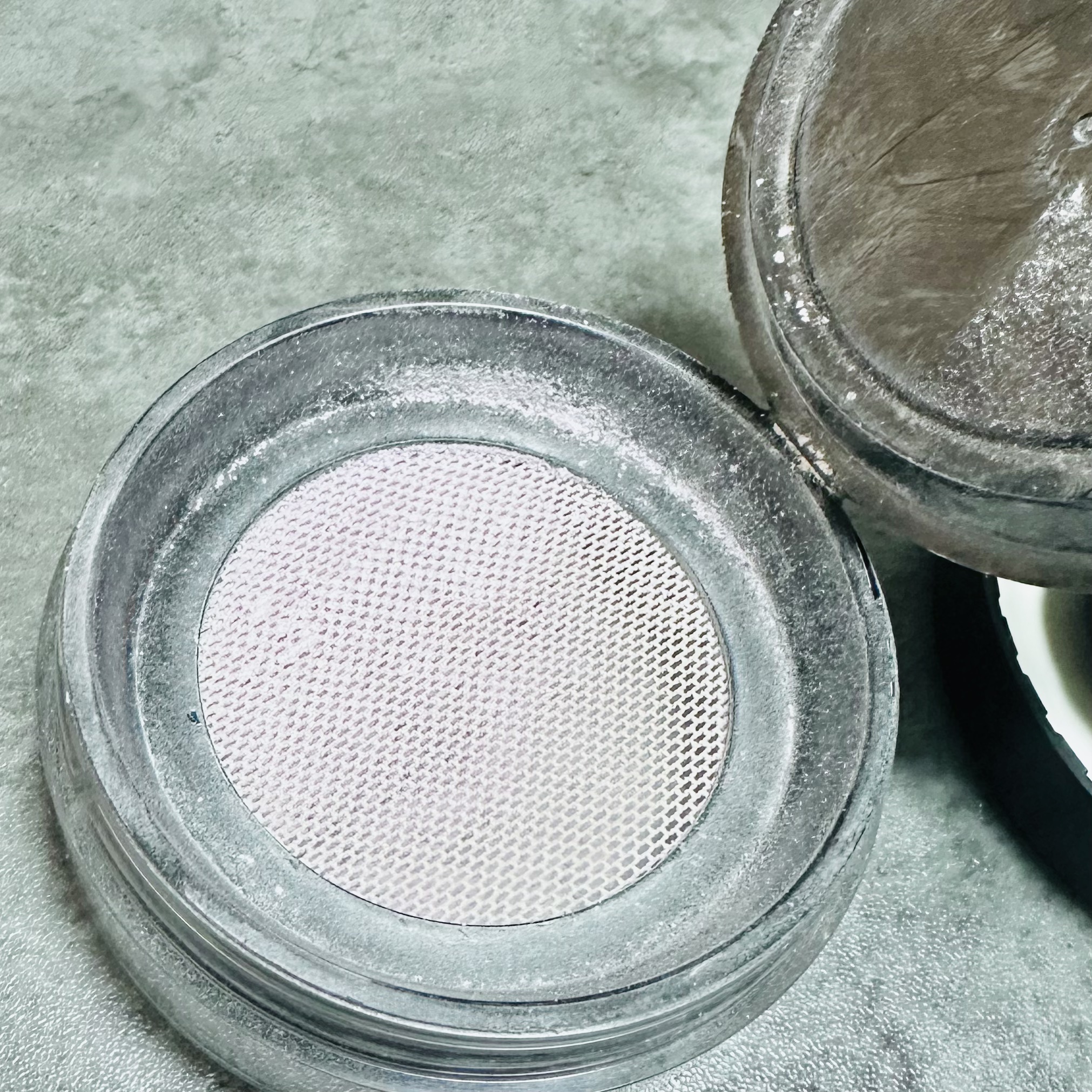 スタジオ フィックス プロ セット ブラー ルース パウダー ラベンダー/M・A・C/ルースパウダーを使ったクチコミ（2枚目）