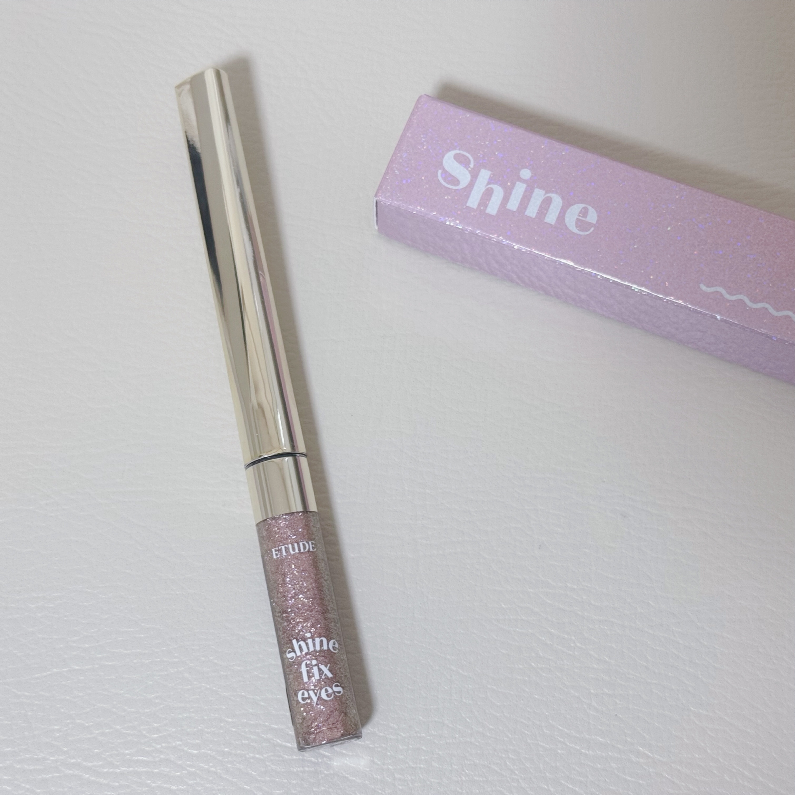 シャインフィックス アイズグリッター ラブギャラクシー/ETUDE/グリッターを使ったクチコミ（1枚目）