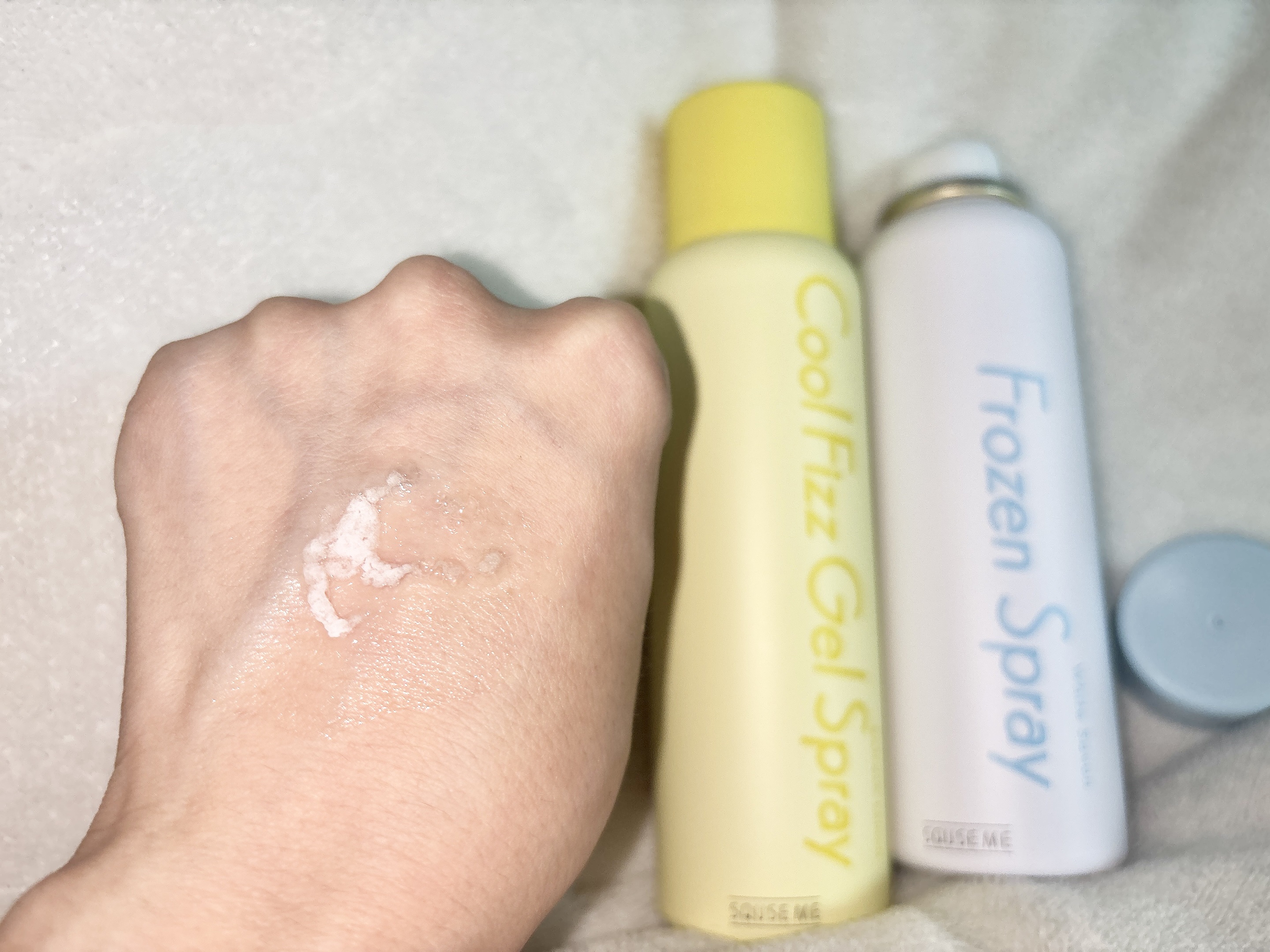 クールフィズジェルスプレー リフレッシュレモンの香り/スキューズミー/デオドラント・制汗剤を使ったクチコミ（2枚目）