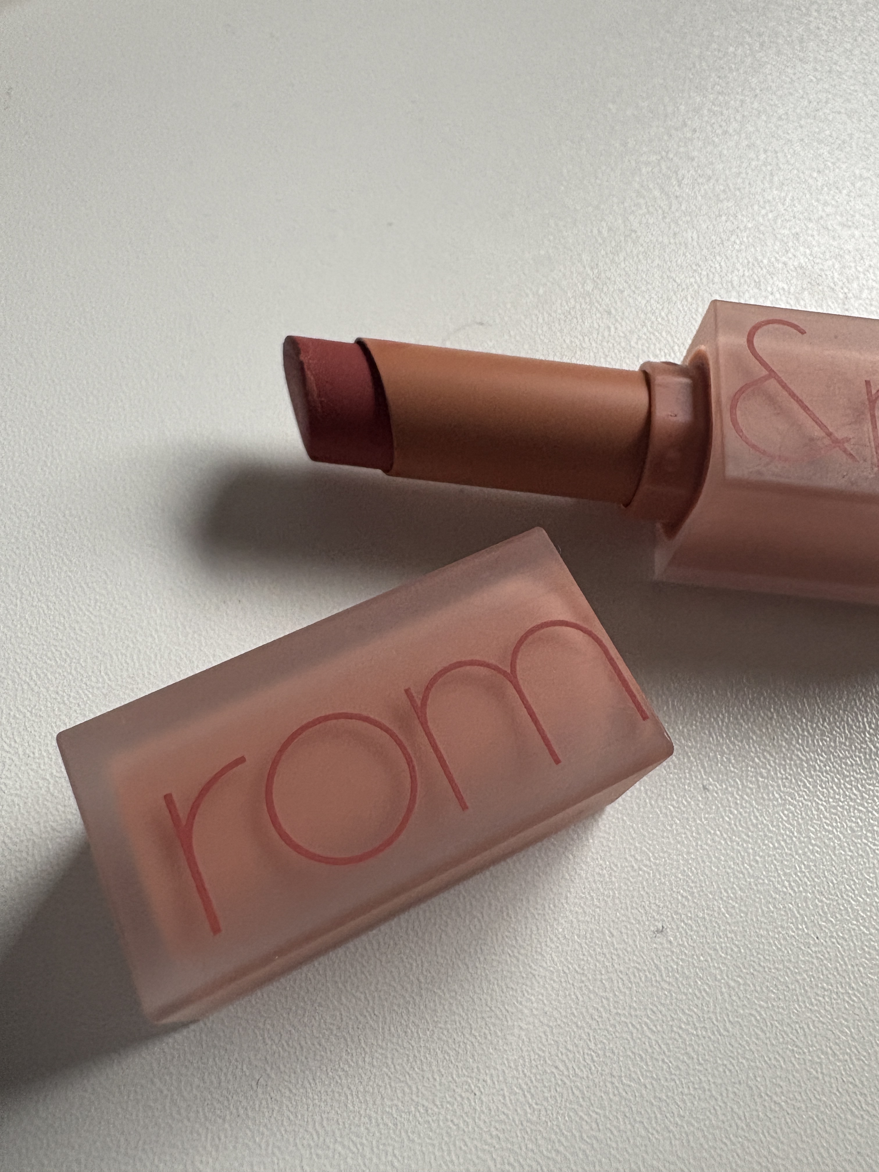 ゼロマットリップスティック/rom&nd/口紅を使ったクチコミ（1枚目）