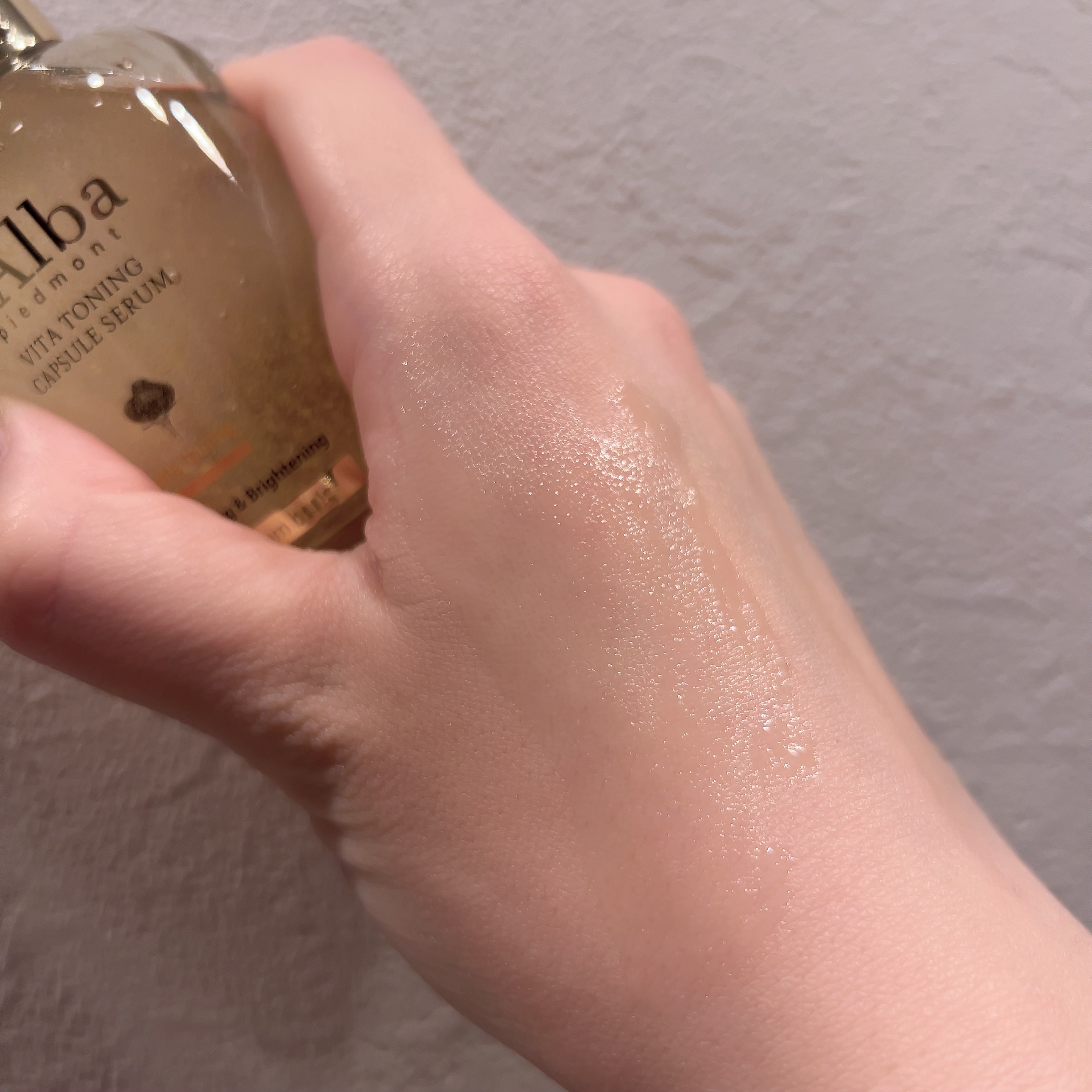 ビタトーニングカプセルセラム/ダルバ/美容液を使ったクチコミ（3枚目）