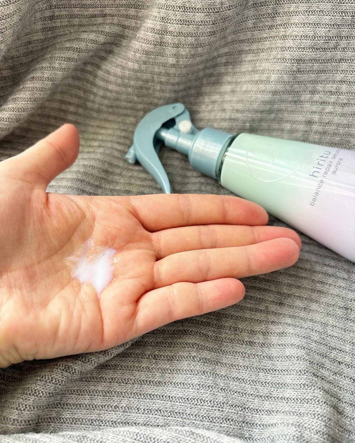 ヒリツ バランスリペアセラムミスト オーロラ/hiritu/ヘアミストを使ったクチコミ(5枚目)