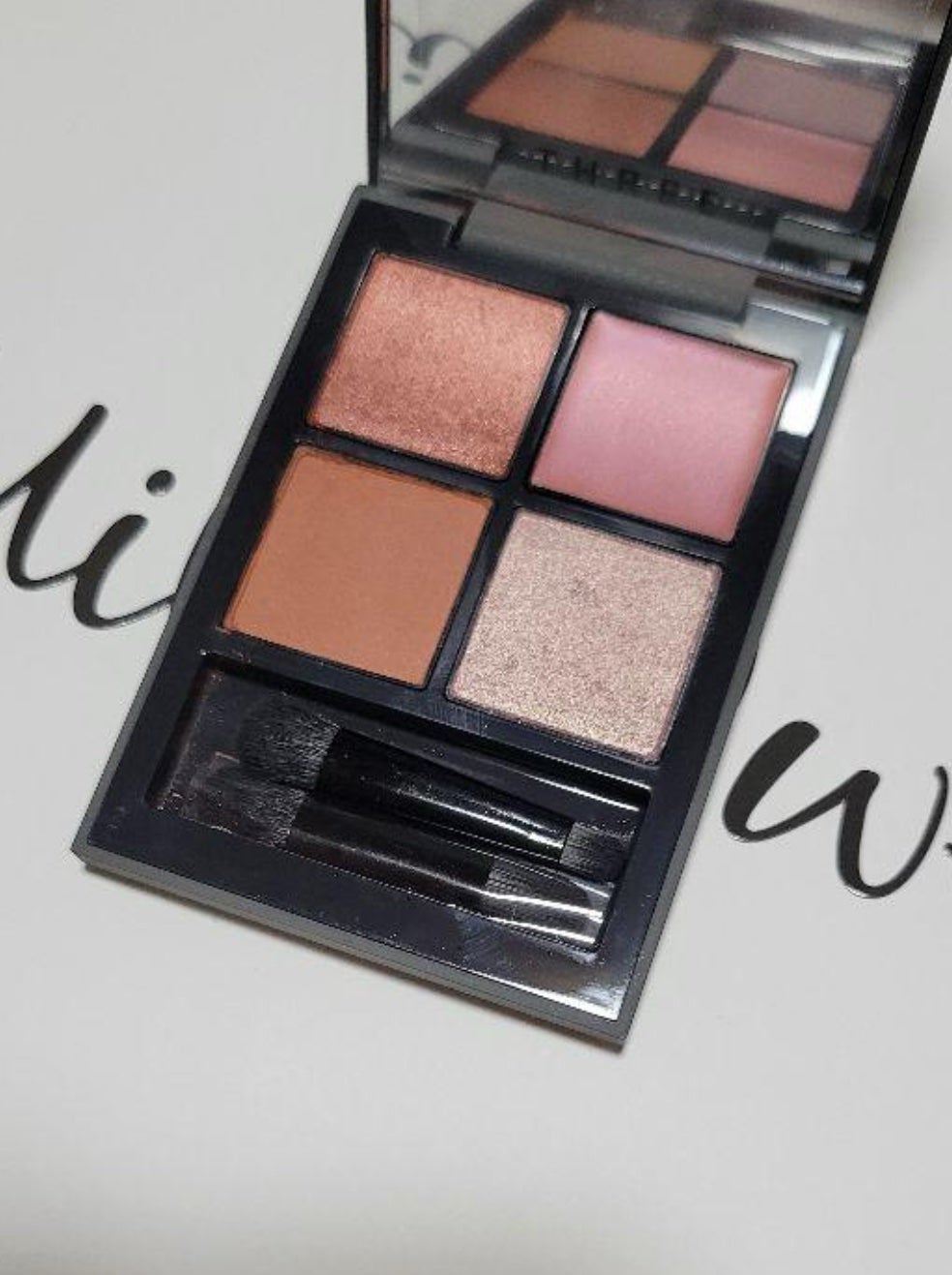 リサ・ラーソン♡クッションファンデマニア on LIPS 「#THREE..」(2枚目)